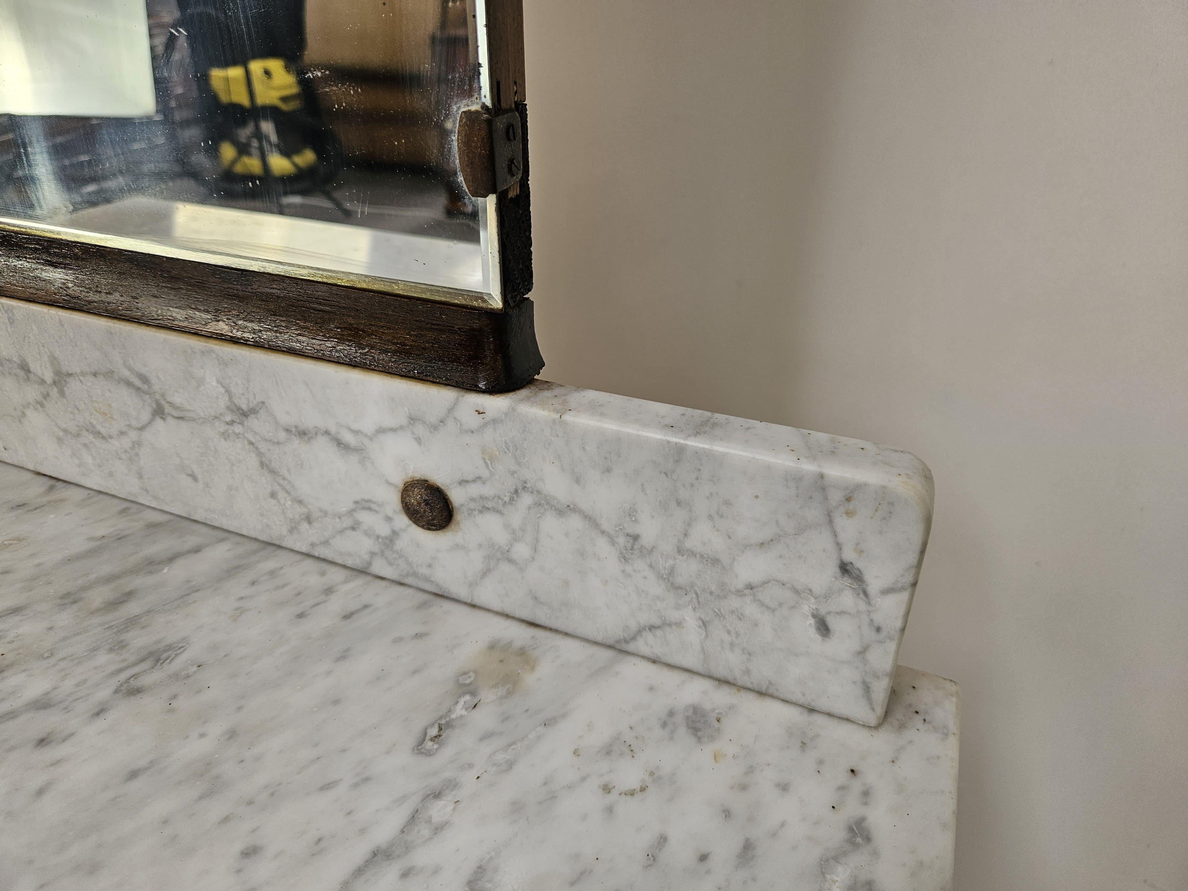 Art Deco dressing table with white marble and 1940s mirror For Sale 1