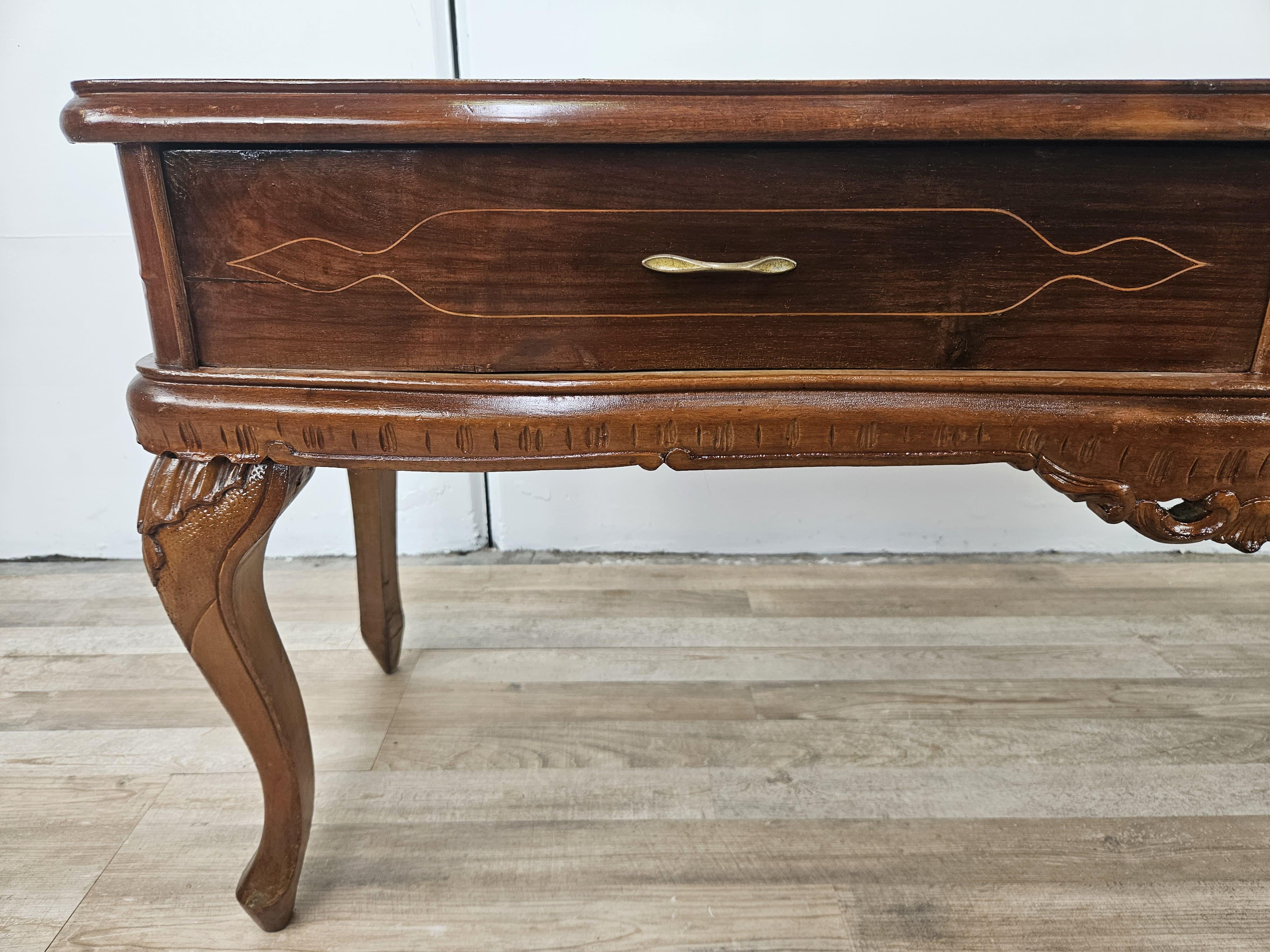 WC bas en noyer de style Chippendale 1930 20e siècle en vente 9