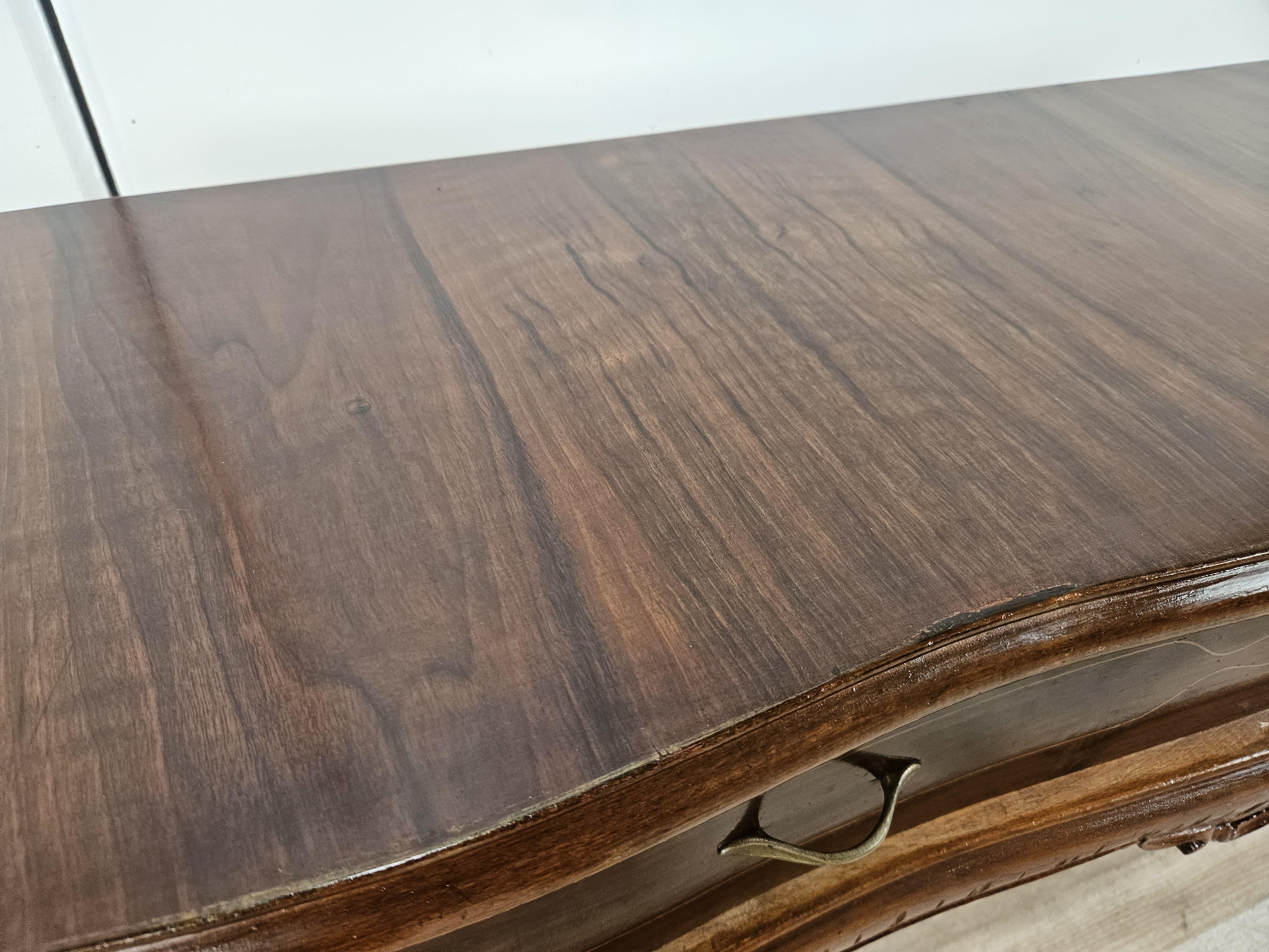 Mid-20th Century WC bas en noyer de style Chippendale 1930 20e siècle en vente