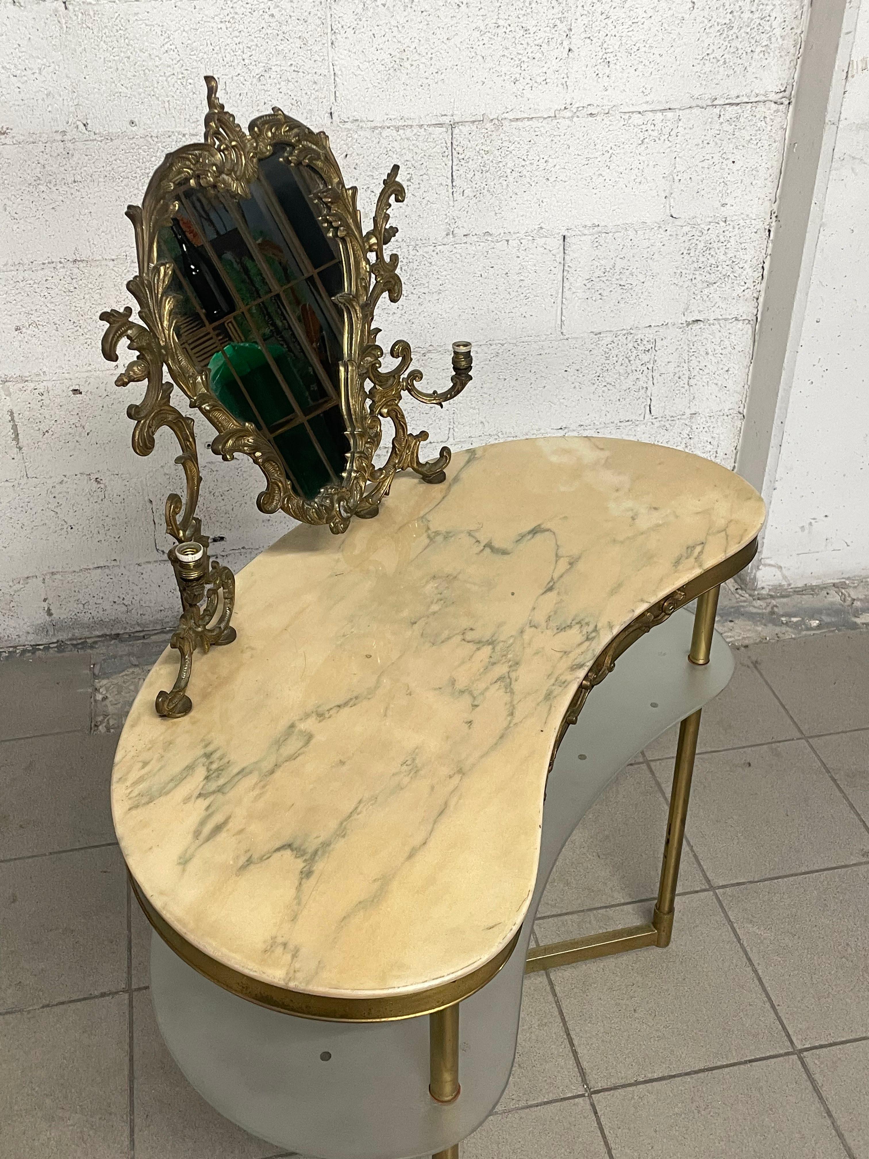 1940s - 1950s makeup dressing table made of brass and marble For Sale 8