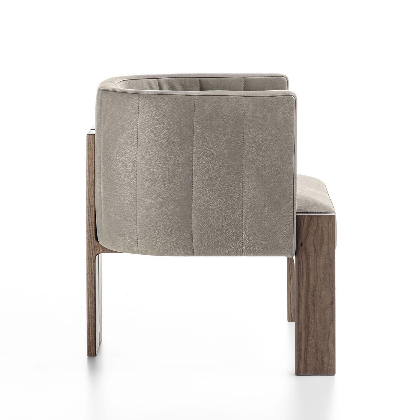 Tofane Taupe & Walnut Armchair In New Condition For Sale In Milan, IT