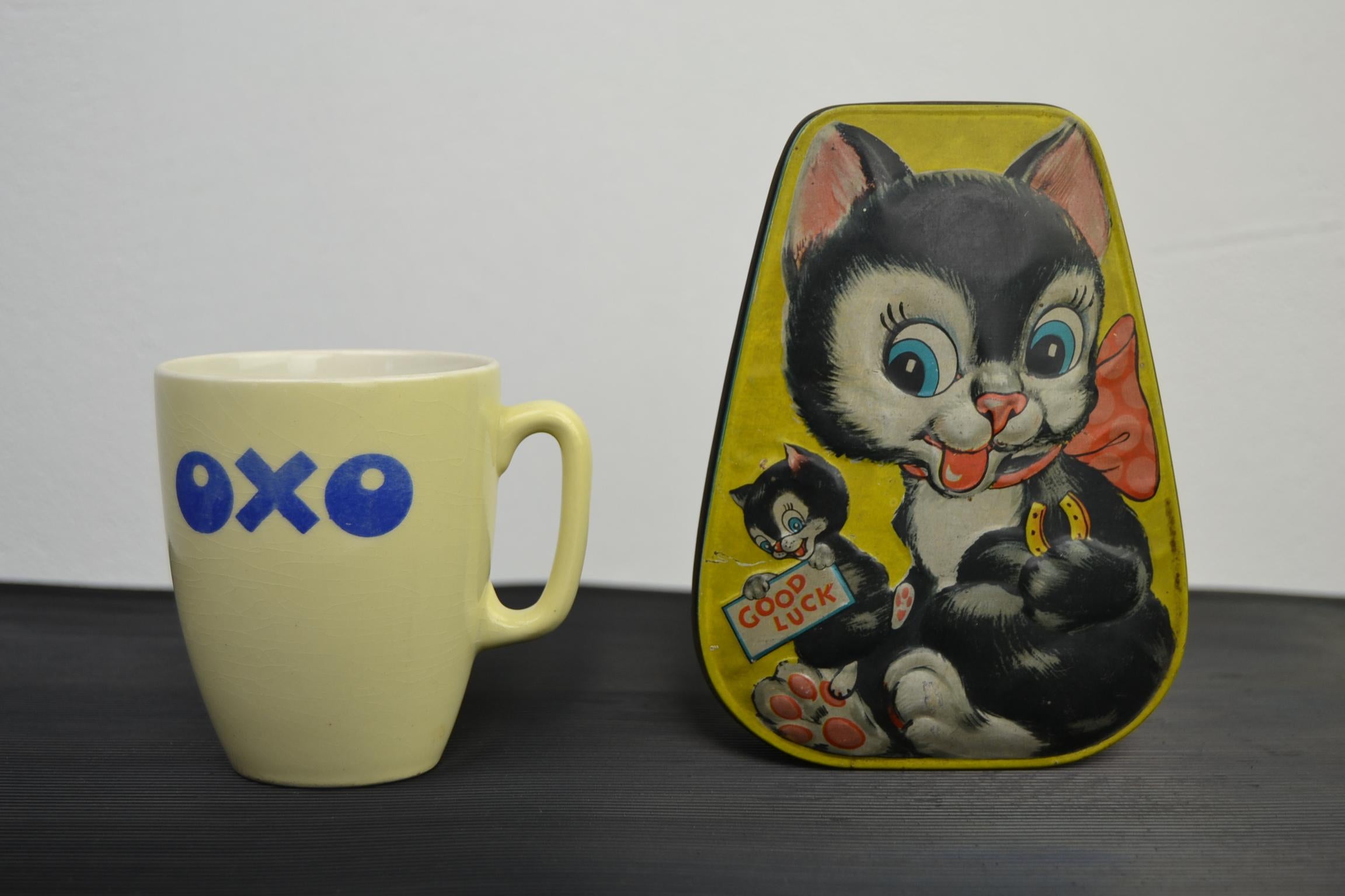 Toffee Tin with Cats for Horner's Candy, England, Mid-20th Century 8