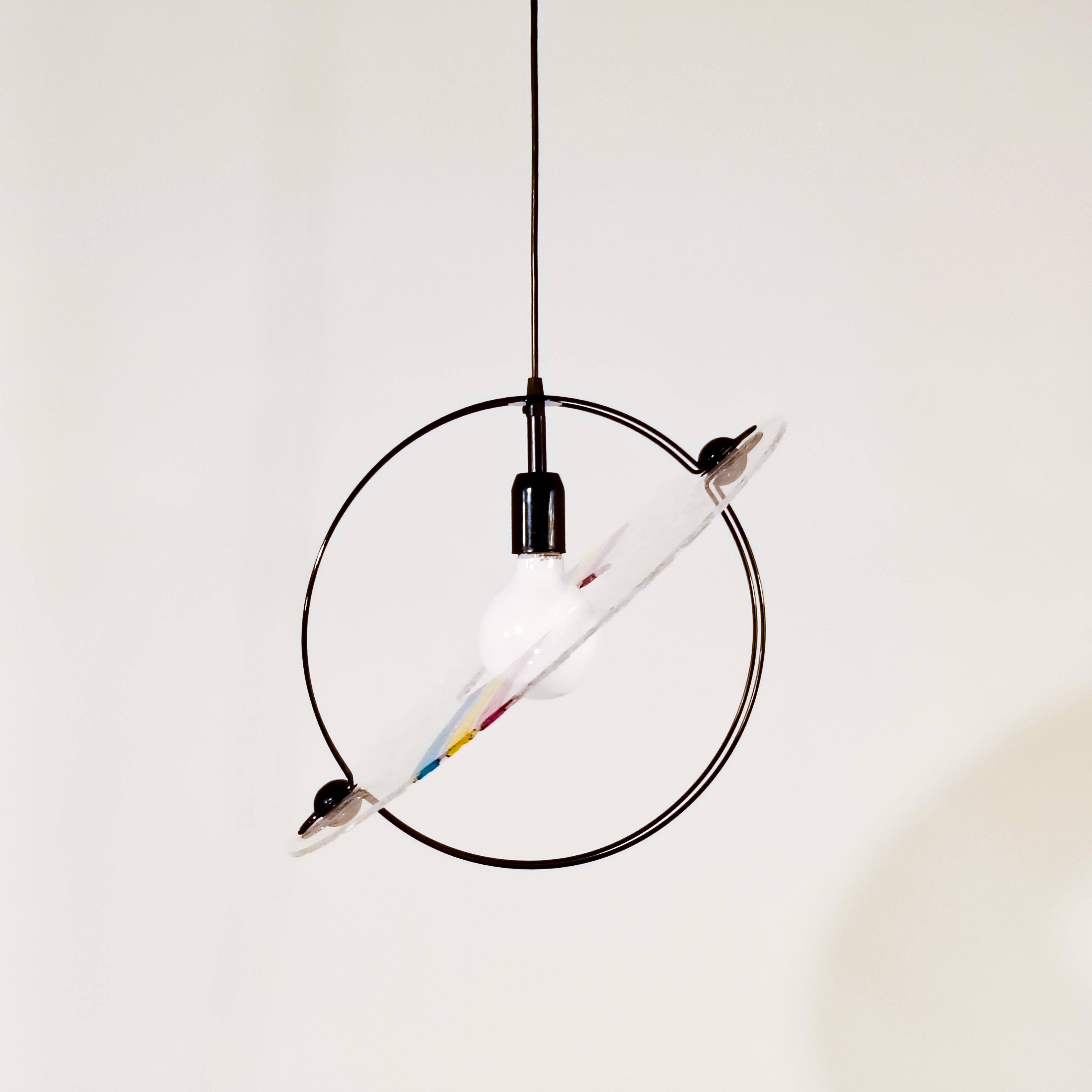 Toffoli. 1 of 2 Memphis and Pop Art style pendant lamp, Italy, 1980s. In condizioni ottime in vendita a SANT ADRIÀ DE BESÒS, ES