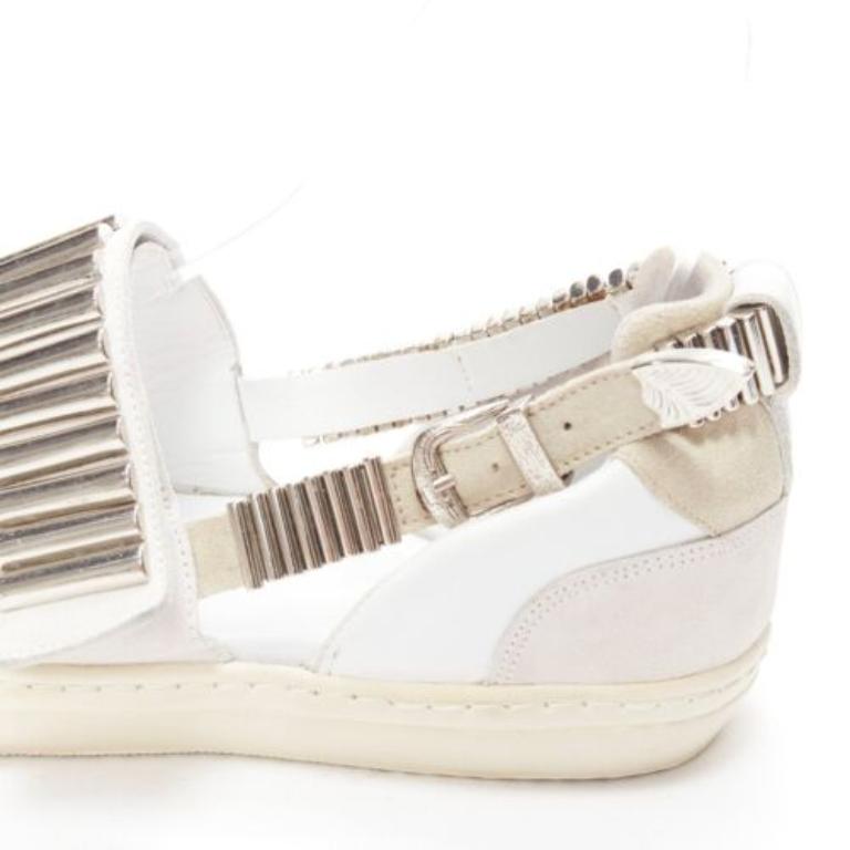 TOGA ARCHIVES 2022 weißes Leder silberne Metallplatte Schnalle Sandalen EU39 im Angebot 3