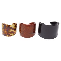 TOGA ARCHIVES brown black acrylic marble print oversized cuffs set