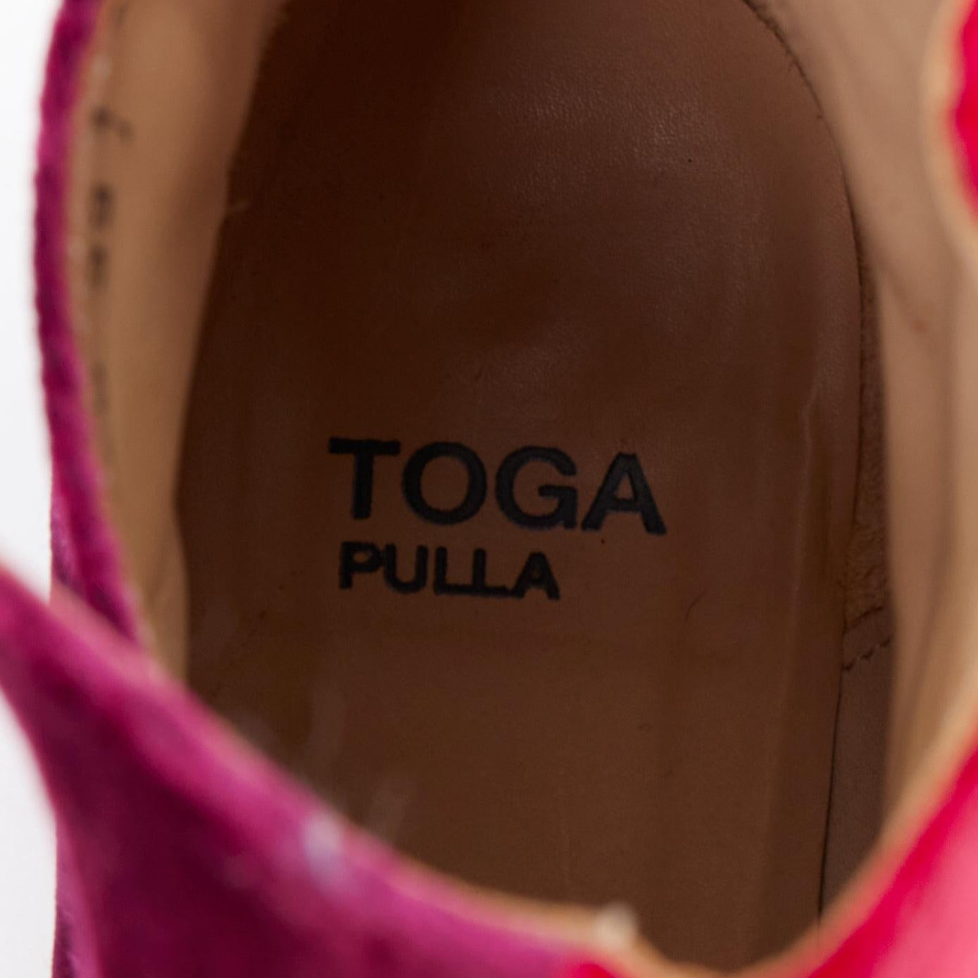 TOGA ARCHIVES Pulla dreifarbige Samt-Stiefeletten mit quadratischer Spitze EU39 im Zustand „Relativ gut“ im Angebot in Hong Kong, NT