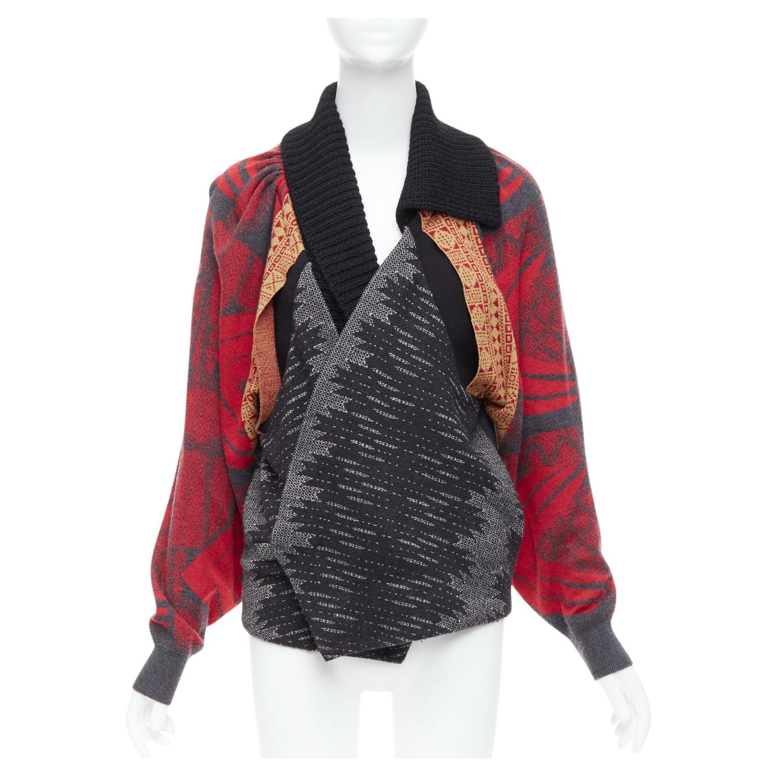 TOGA ARCHIVES cardigan déconstruit en intarsia rouge gris ethnique JP2 M