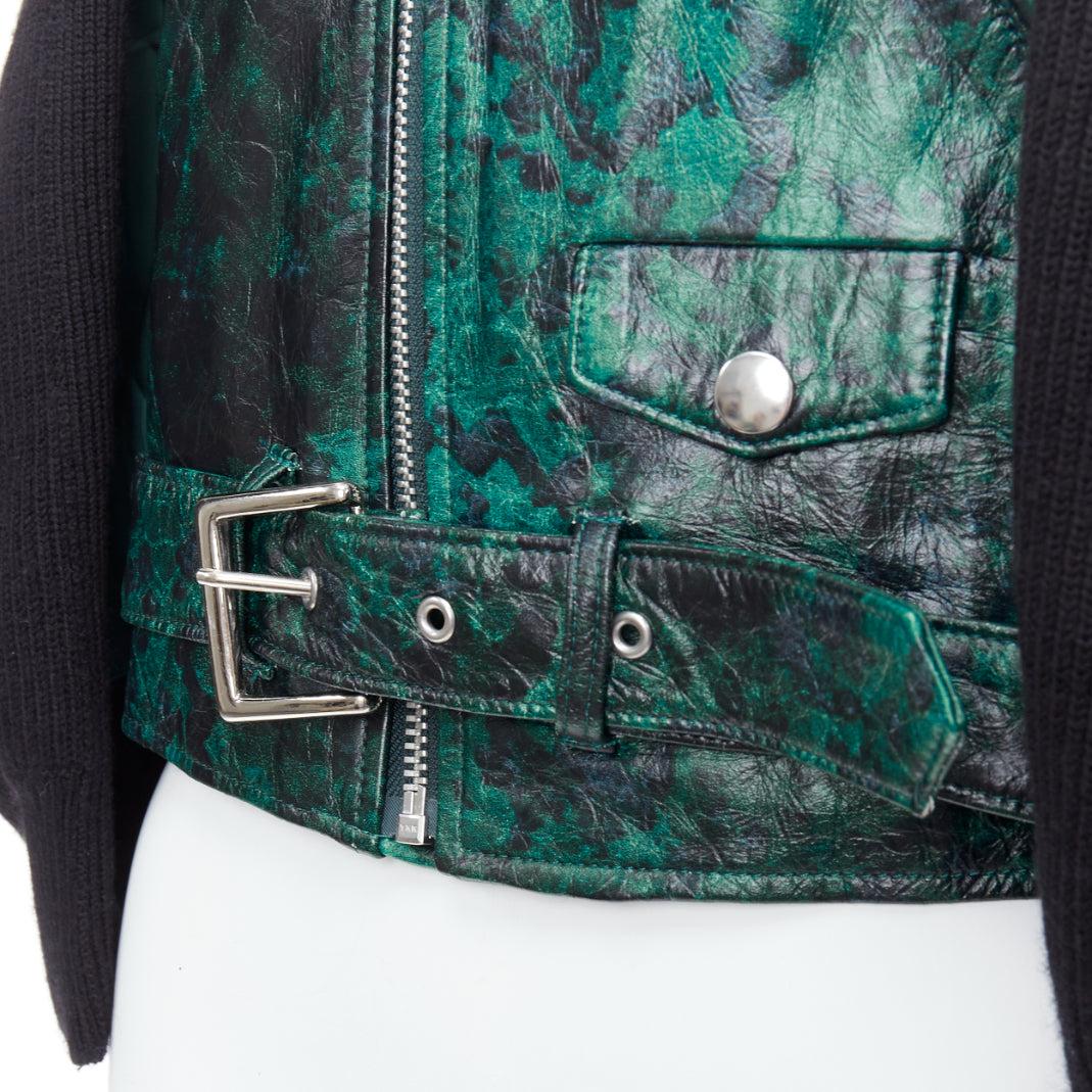 Chaqueta motera TOGA PULLA verde estampada piel de cordero lana negra JP1 S
Referencia: ECLO/A00049
Marca Archivos Toga
Colección: Pulla
Material: Piel de cordero, lana
Color: Verde, Negro
Patrón: Sólido
Cierre: cremallera
Fabricado en: