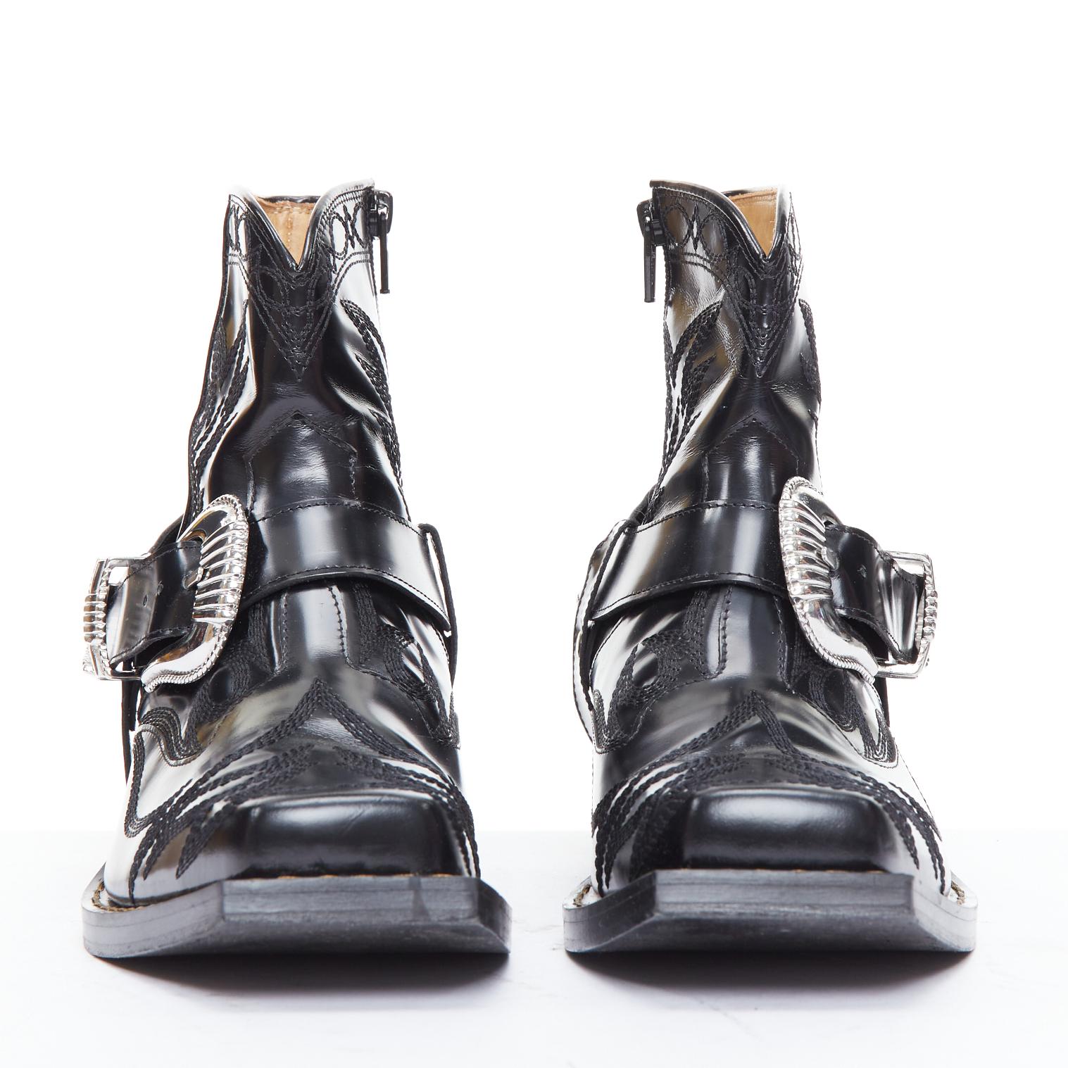 Noir TOGA PULLA PORTER bottes de cow-boy noires à bouts d'aile avec boucle argentée EU38 en vente