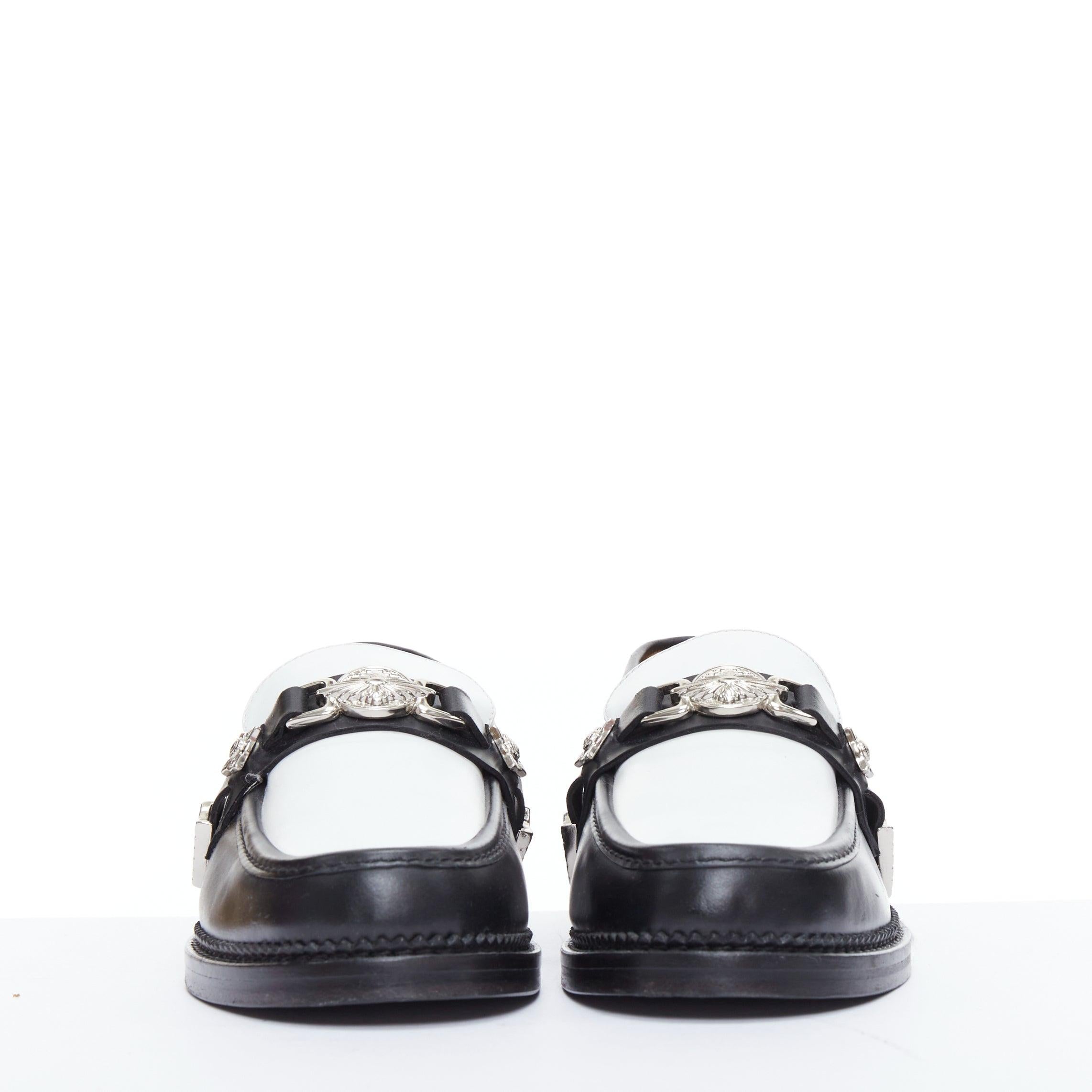 TOGA VIRILIS black white silver logo plague bicolor hard loafers EU39 In Good Condition In Hong Kong, NT