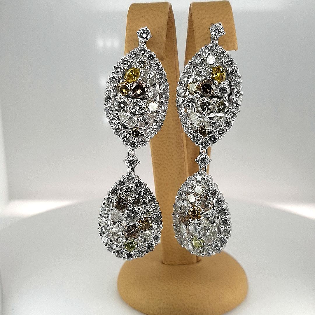 18kt White Gold Earrings Together 14.77ct Diamonds Can Be Bought Set With Ring For Sale 4