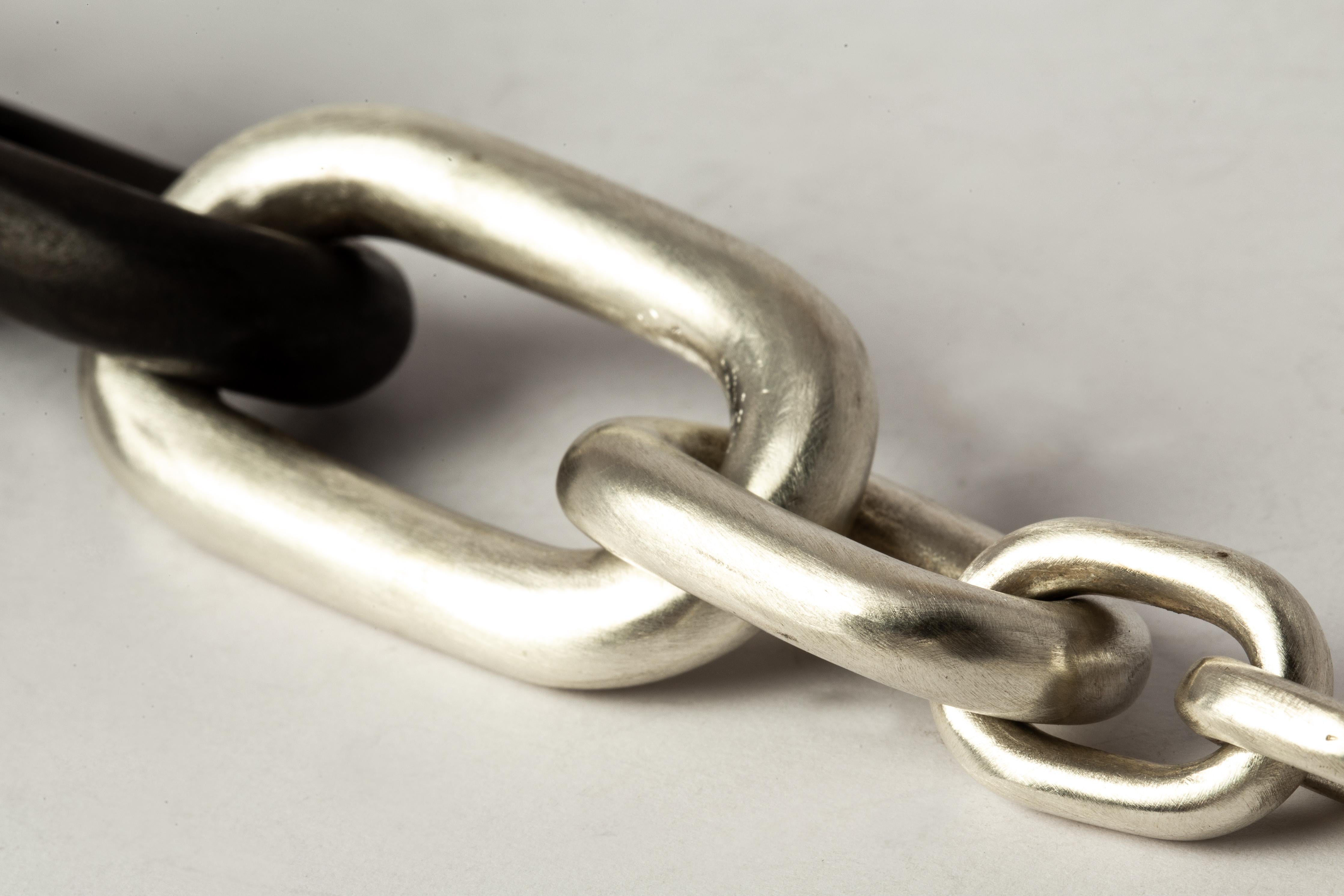 Toggle Chain Bracelet (Medium Links, KU+MA) For Sale 2