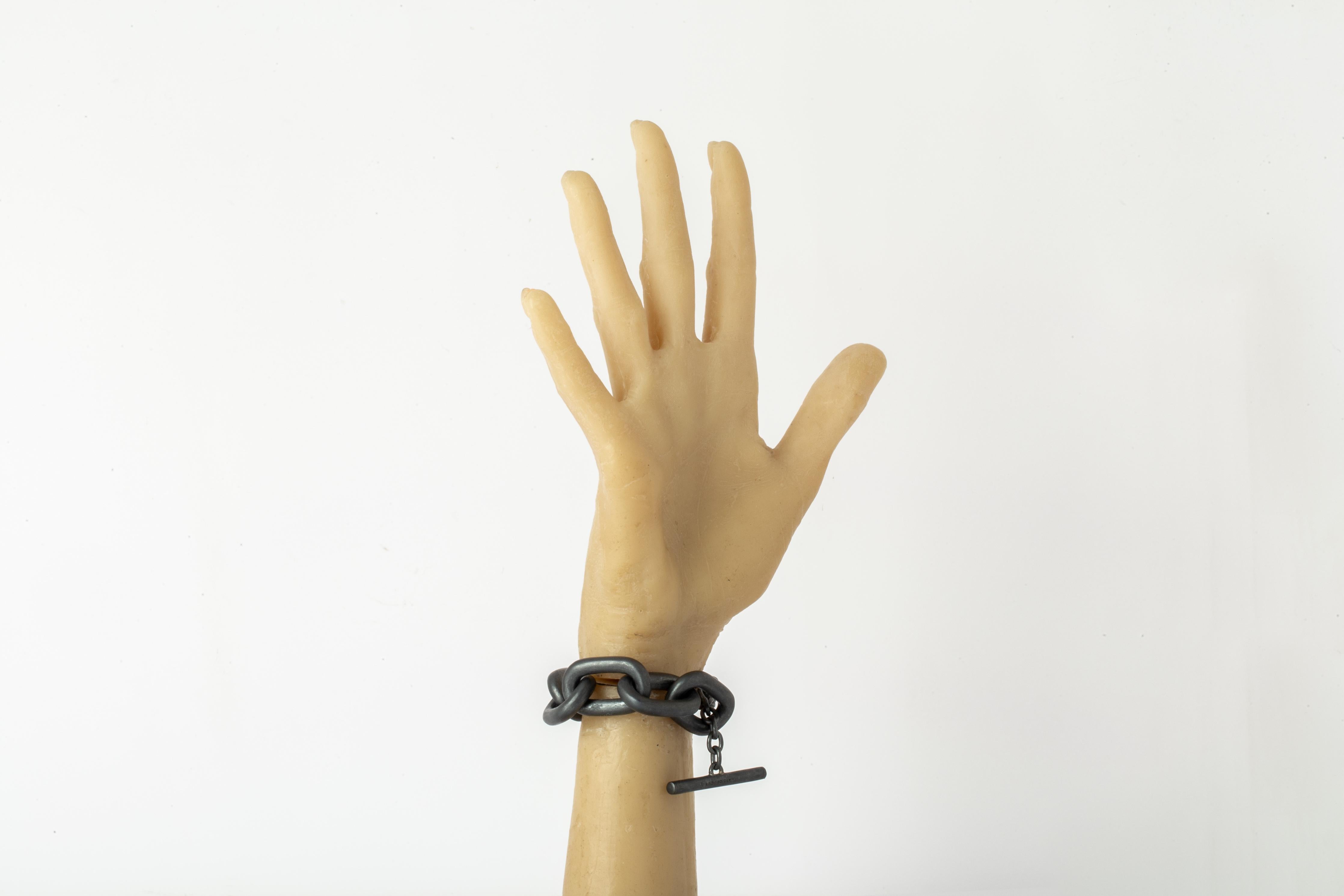Toggle Chain Bracelet (Small Links, KA) For Sale 3