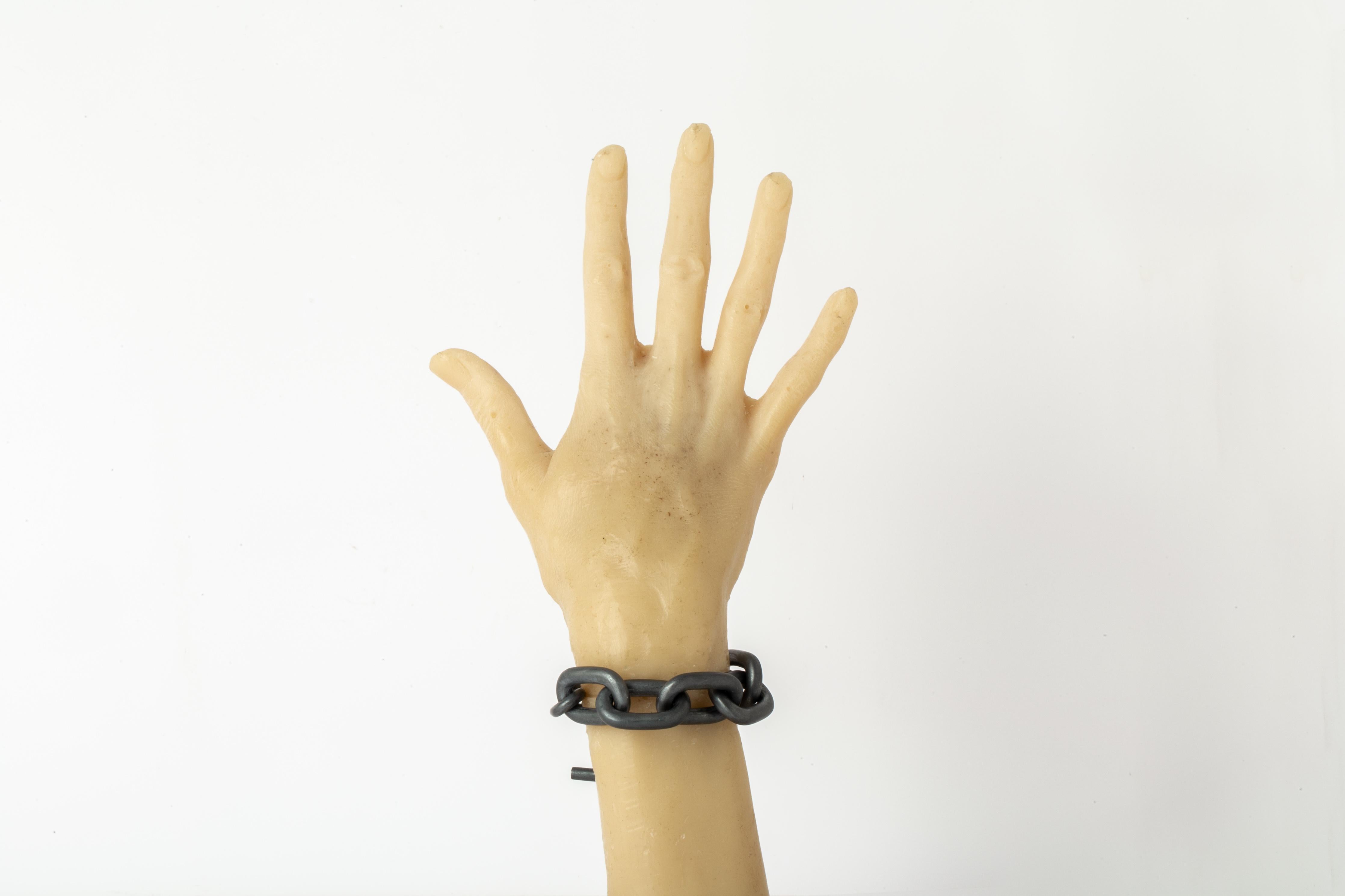 Toggle Chain Bracelet (Small Links, KA) For Sale 4