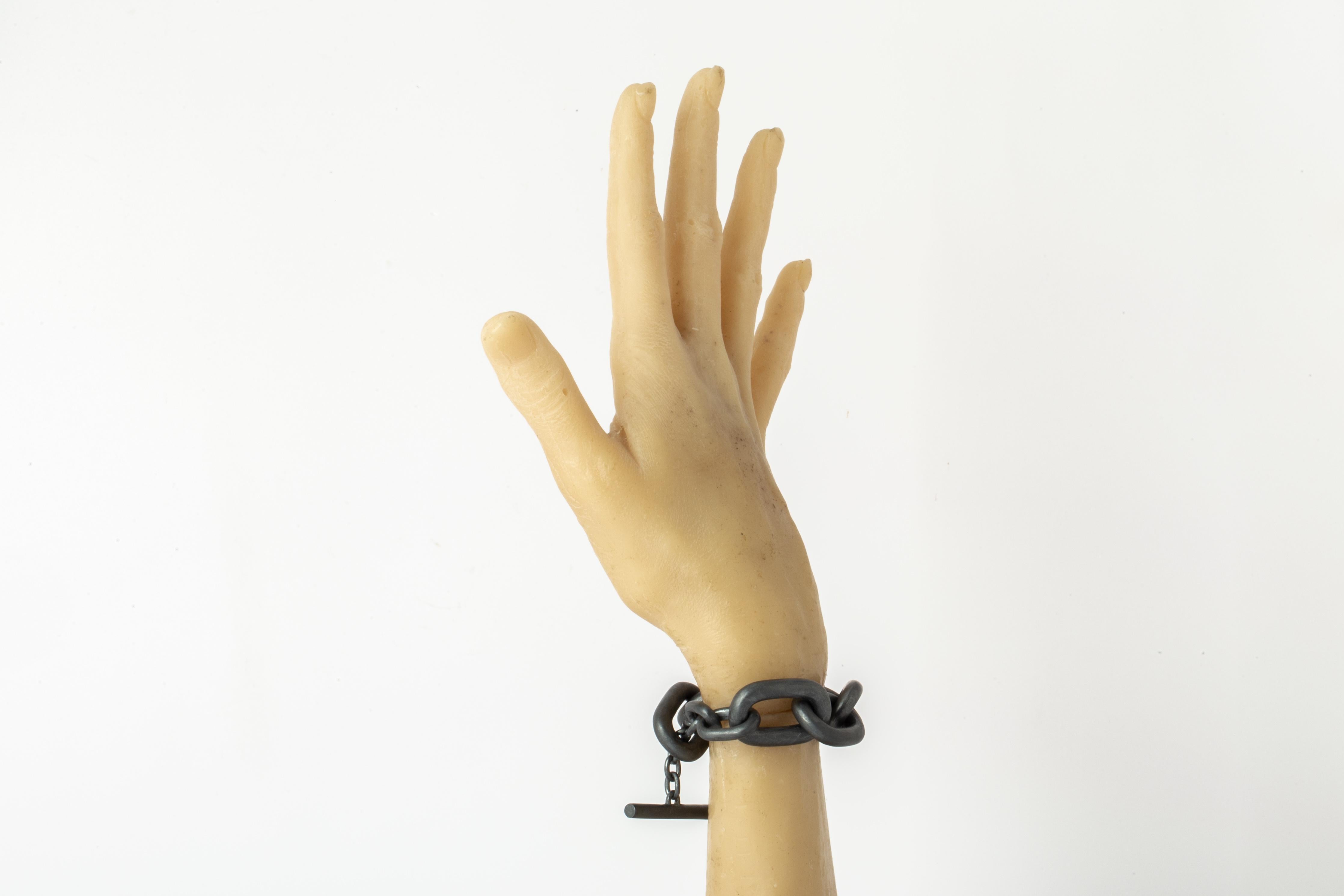 Toggle Chain Bracelet (Small Links, KA) For Sale 5