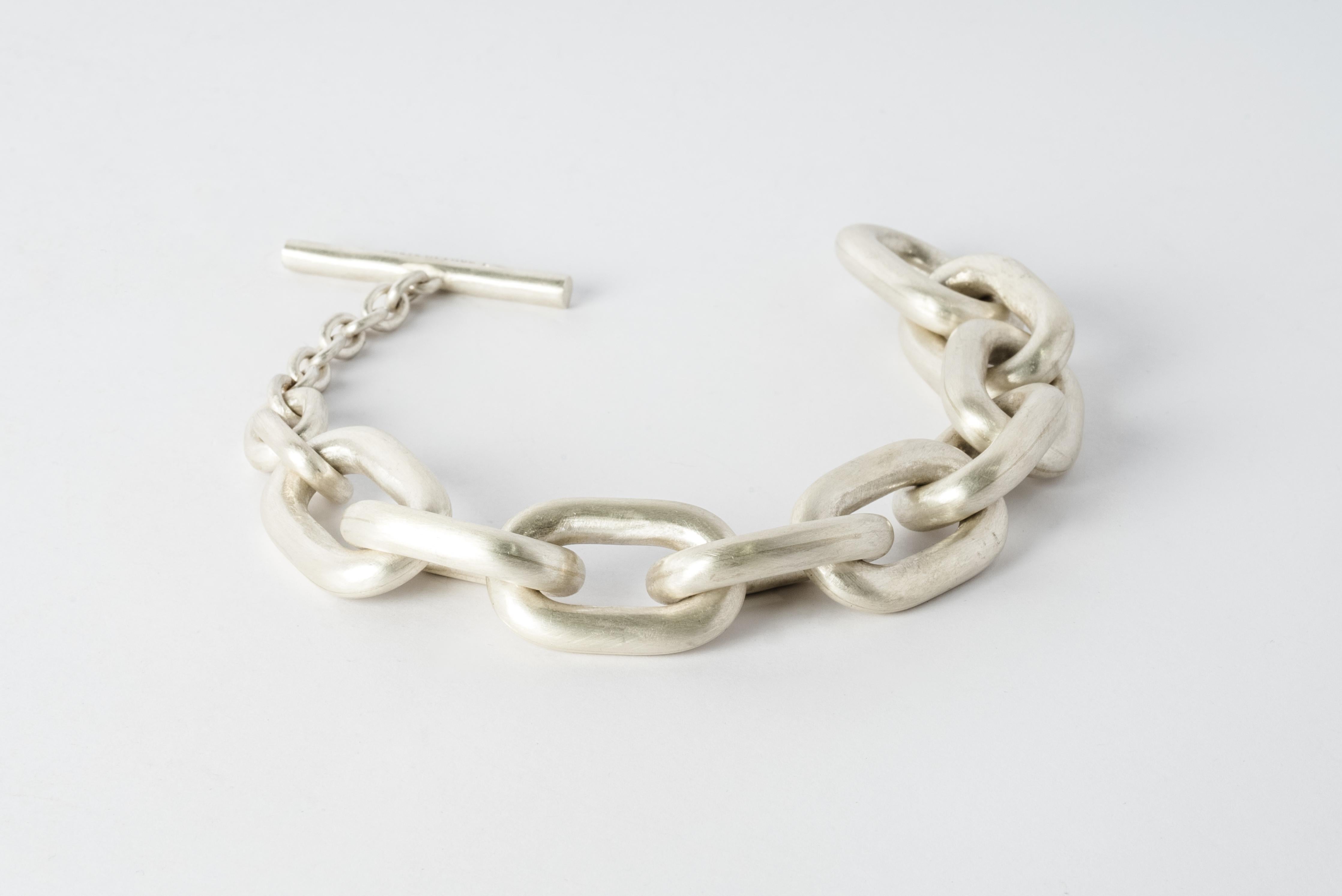 Women's or Men's Toggle Chain Bracelet (Small Links, MA) For Sale