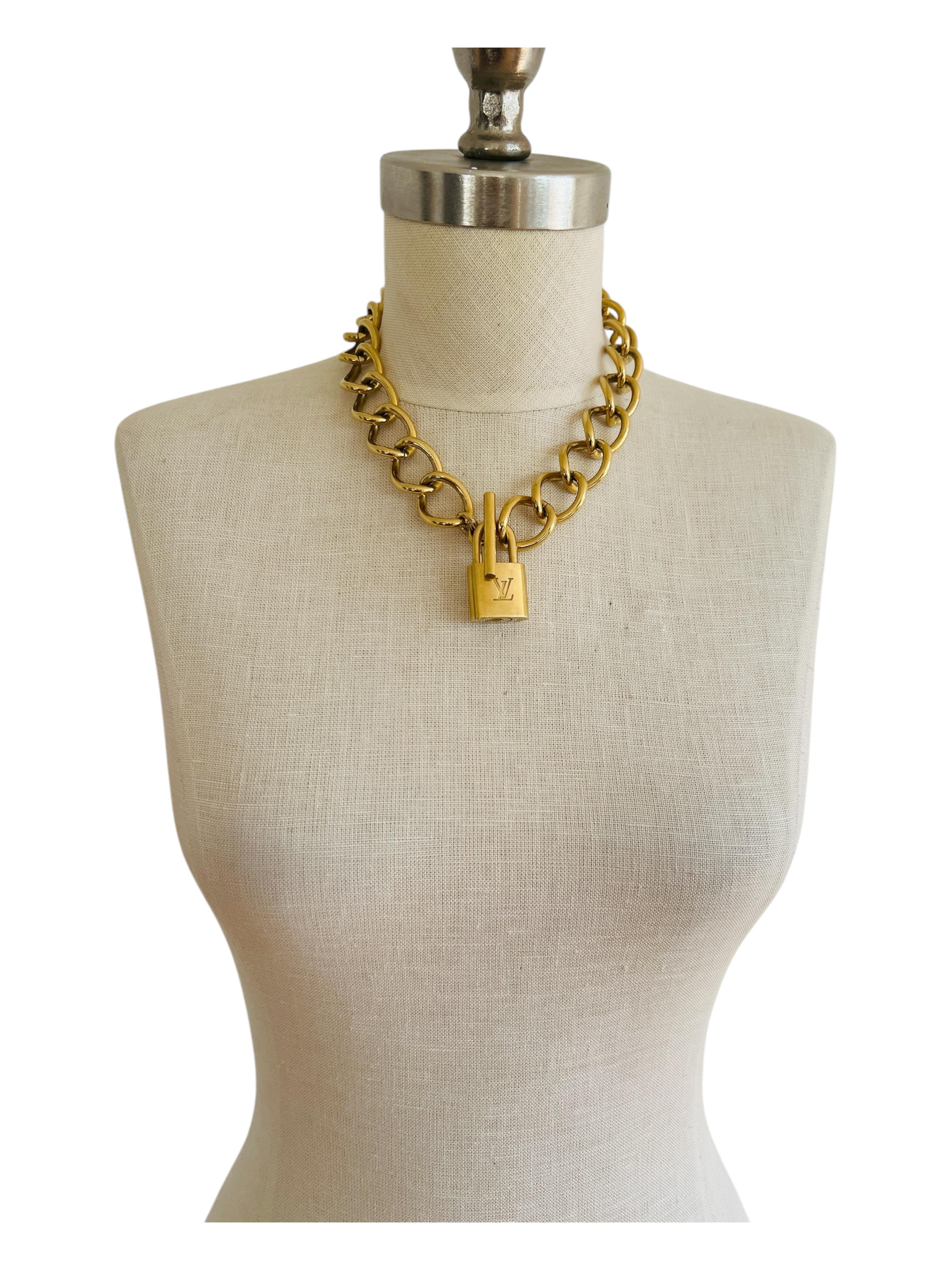 Toggle Chain Choker Chunky Heavy Statement Necklace W/ LV Lock Key For Sale 3