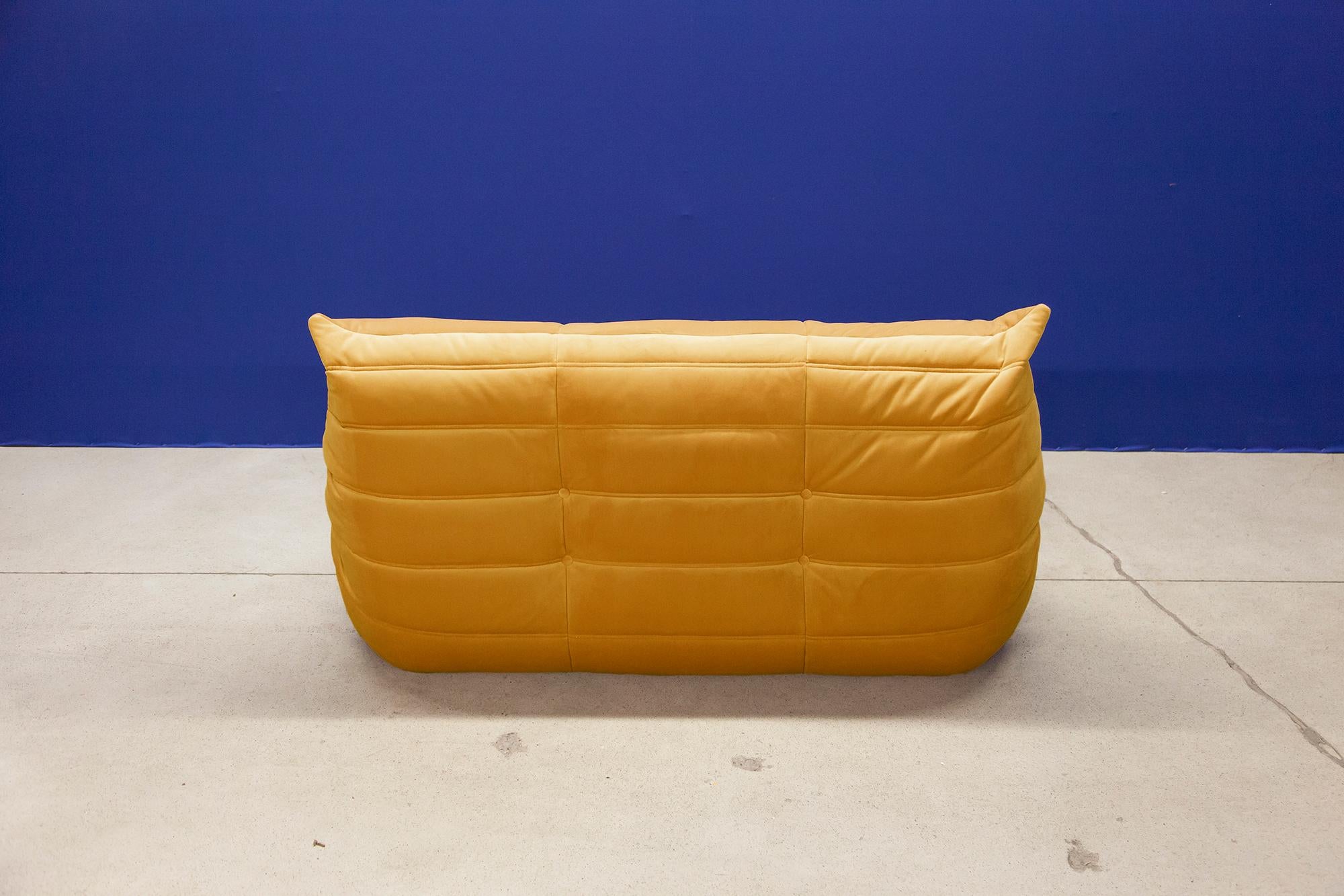 French Togo 2-Seat Sofa in Golden Yellow Velvet by Michel Ducaroy for Ligne Roset For Sale
