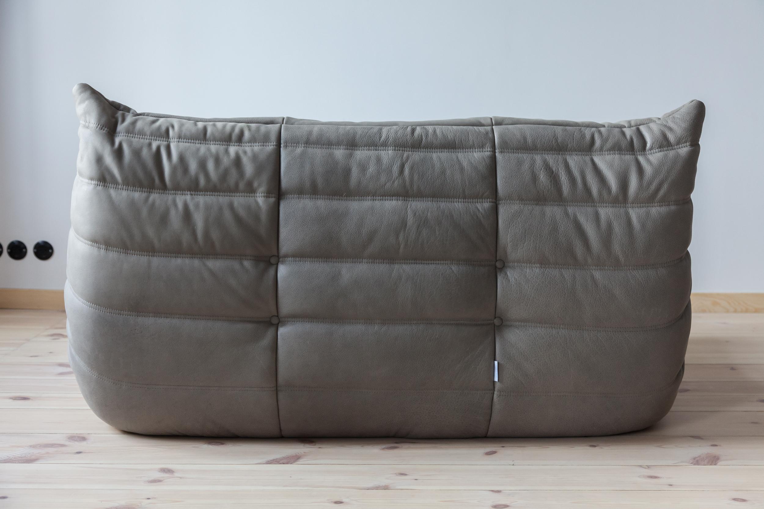 Late 20th Century Togo 2-Seat Sofa in Grey Leather by Michel Ducaroy for Ligne Roset For Sale