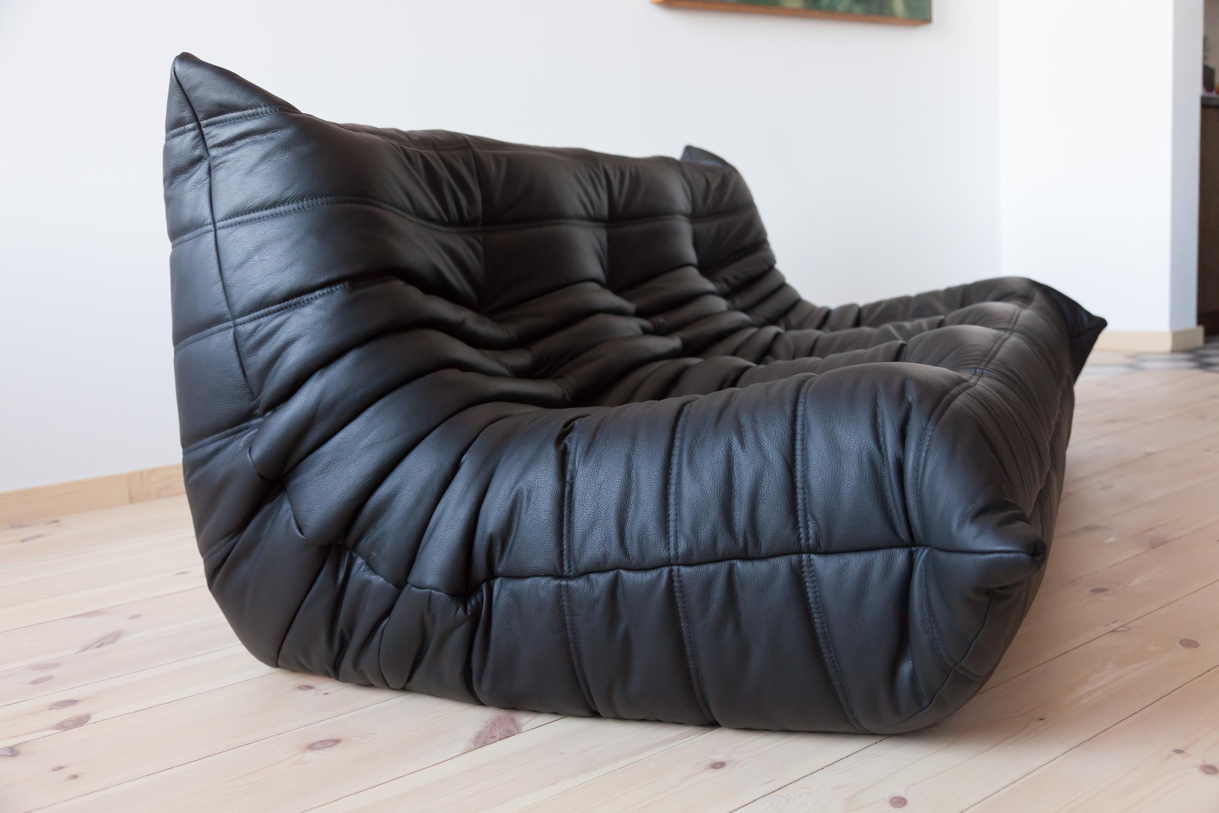 Togo 3-Seat Sofa in Black Leather by Michel Ducaroy for Ligne Roset For Sale 6