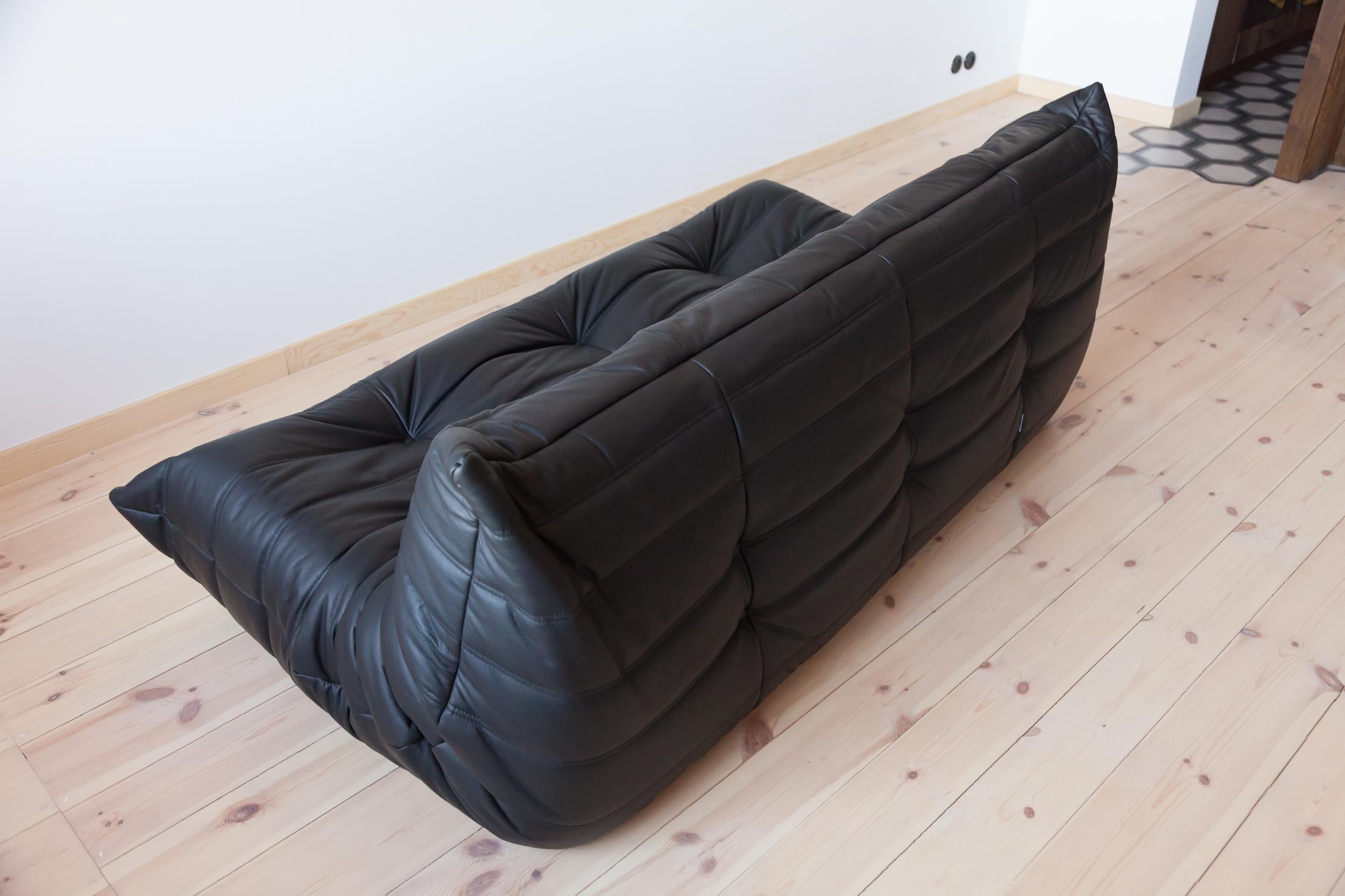 Togo 3-Seat Sofa in Black Leather by Michel Ducaroy for Ligne Roset For Sale 2