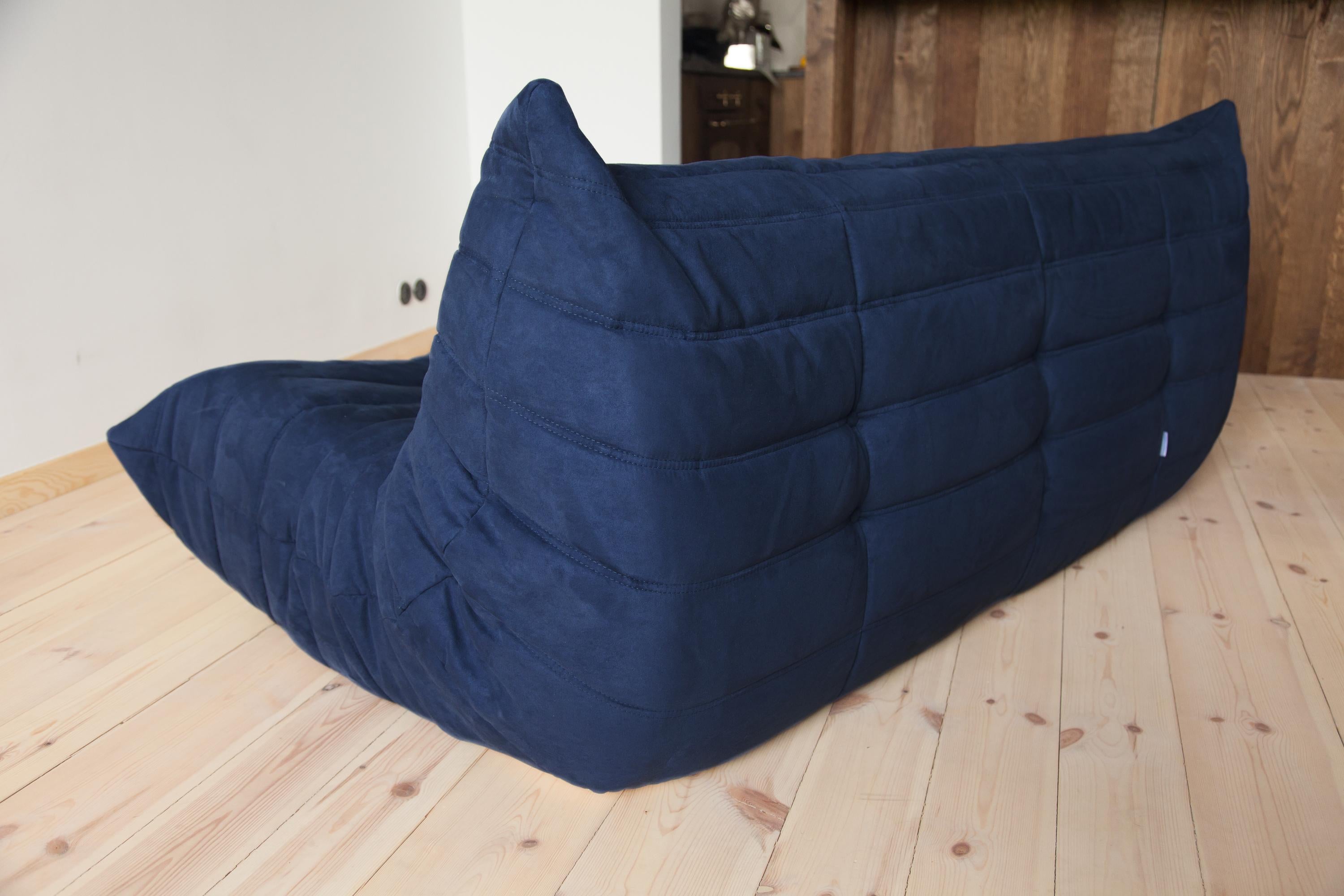 French Togo 3-Seat Sofa in Dark Blue Microfibre by Michel Ducaroy for Ligne Roset For Sale