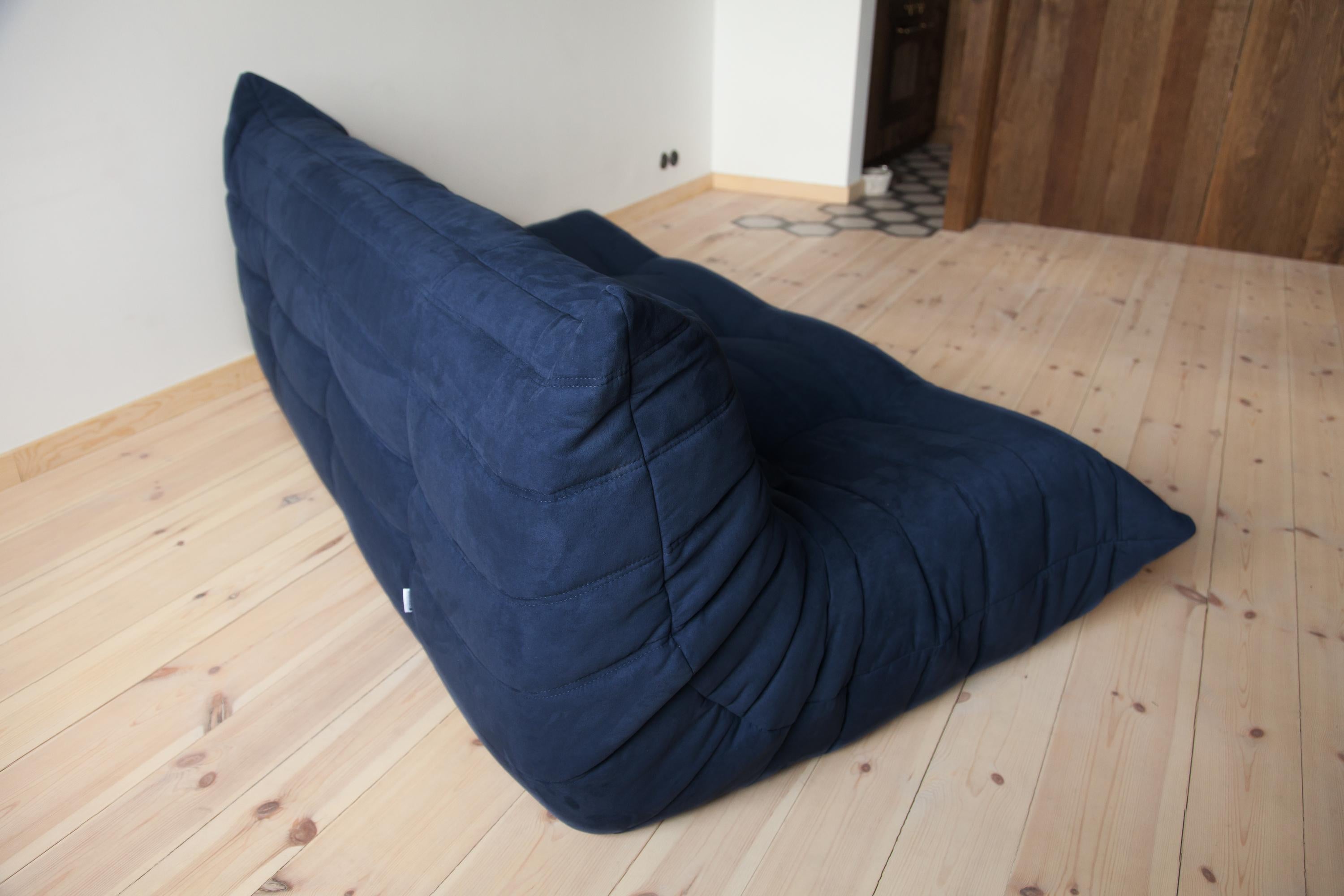 Late 20th Century Togo 3-Seat Sofa in Dark Blue Microfibre by Michel Ducaroy for Ligne Roset For Sale