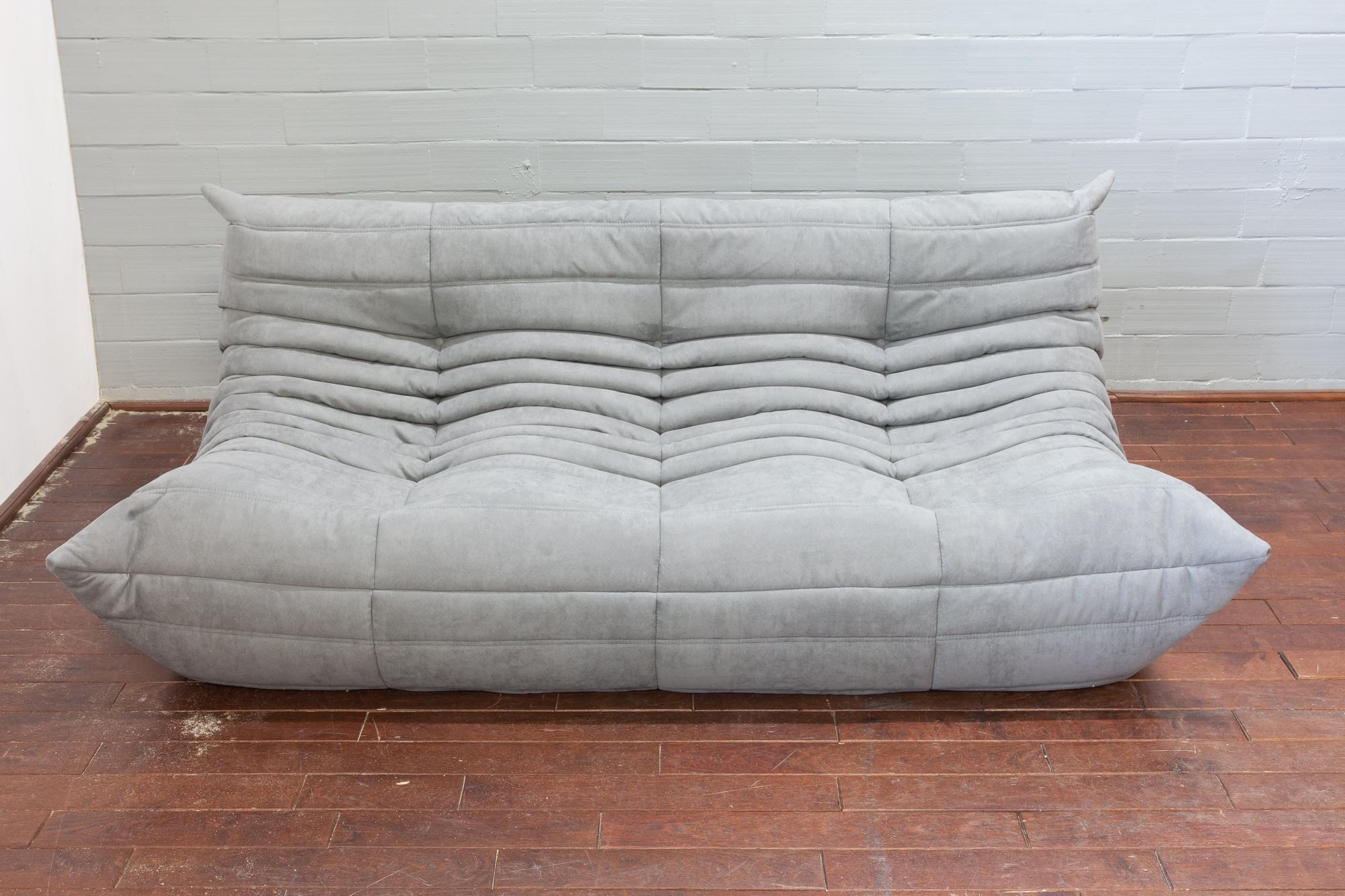 French Togo 3-Seat Sofa in Light Grey Microfibre by Michel Ducaroy for Ligne Roset For Sale
