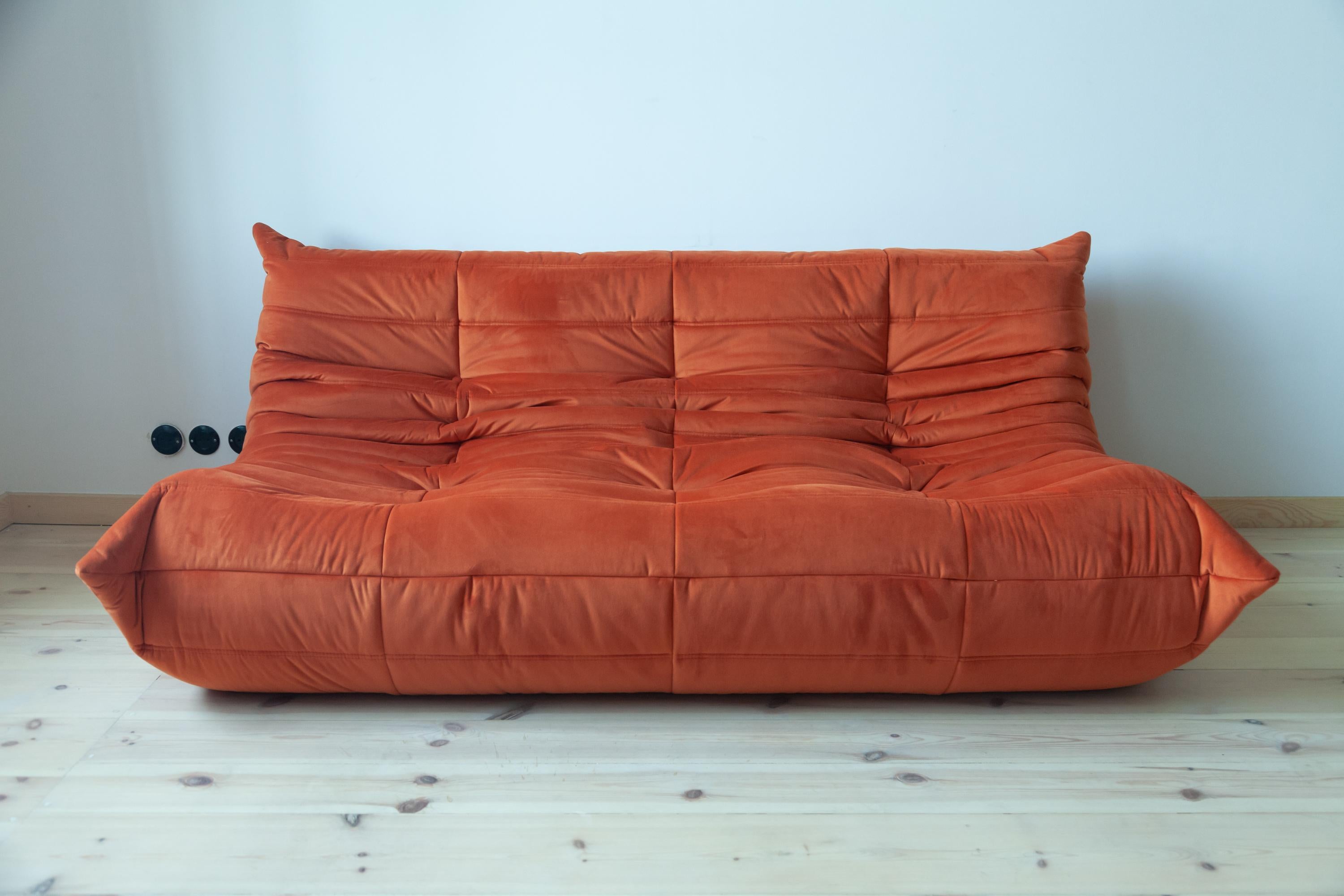 Togo 3-Seat Sofa in Orange Velvet by Michel Ducaroy for Ligne Roset For Sale 4