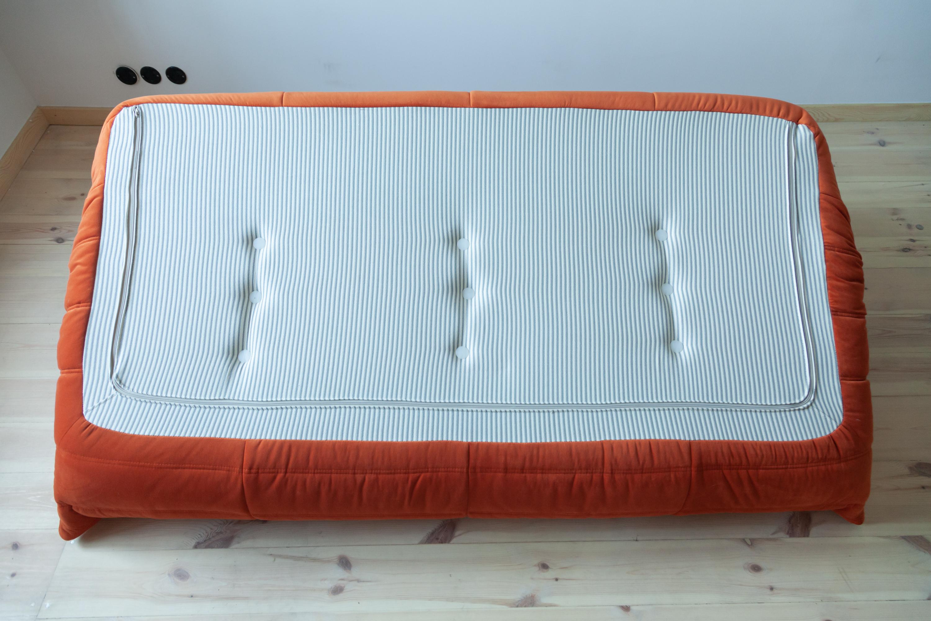 Togo 3-Seat Sofa in Orange Velvet by Michel Ducaroy for Ligne Roset For Sale 9