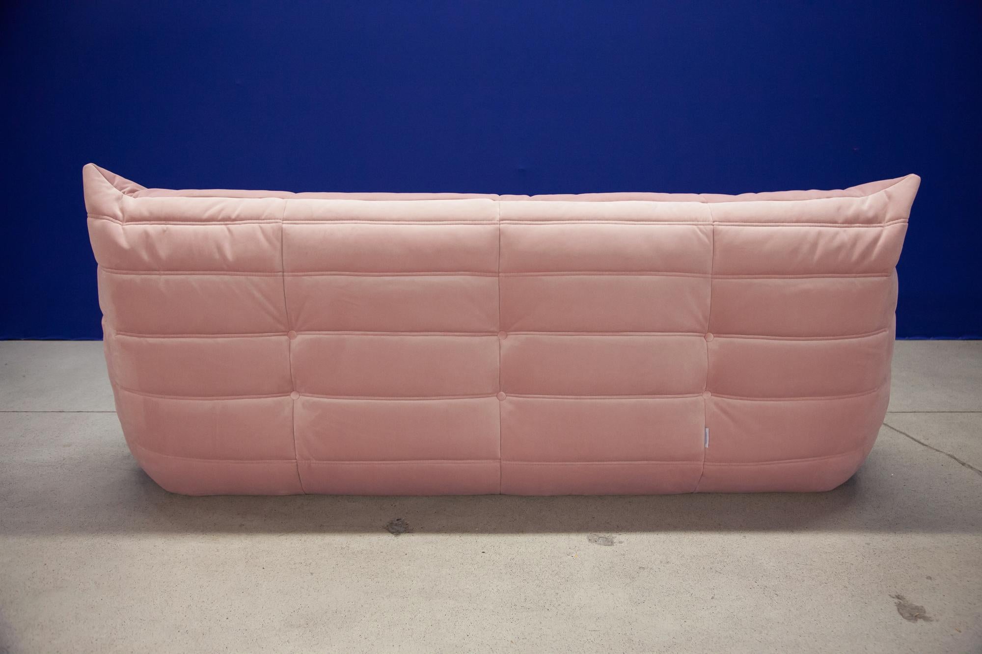Togo 3-Seat Sofa in Pink Velvet by Michel Ducaroy for Ligne Roset For Sale 7