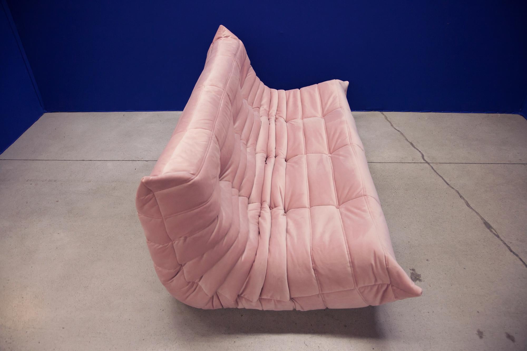 Late 20th Century Togo 3-Seat Sofa in Pink Velvet by Michel Ducaroy for Ligne Roset For Sale