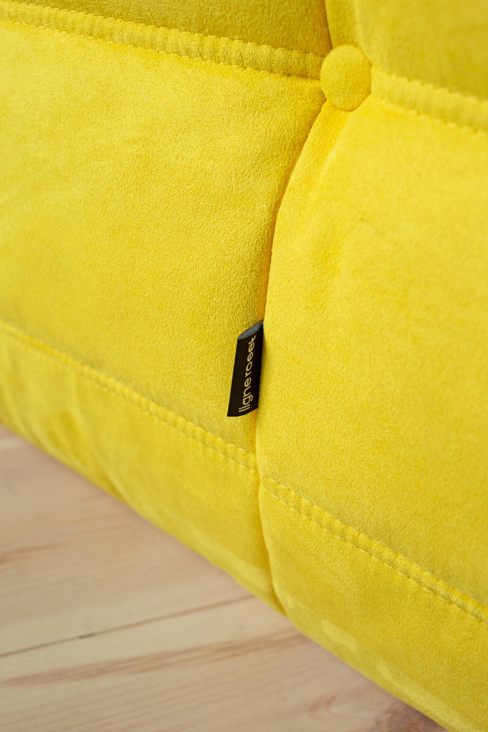 Late 20th Century Togo 3-Seat Sofa in Yellow Microfibre by Michel Ducaroy for Ligne Roset For Sale