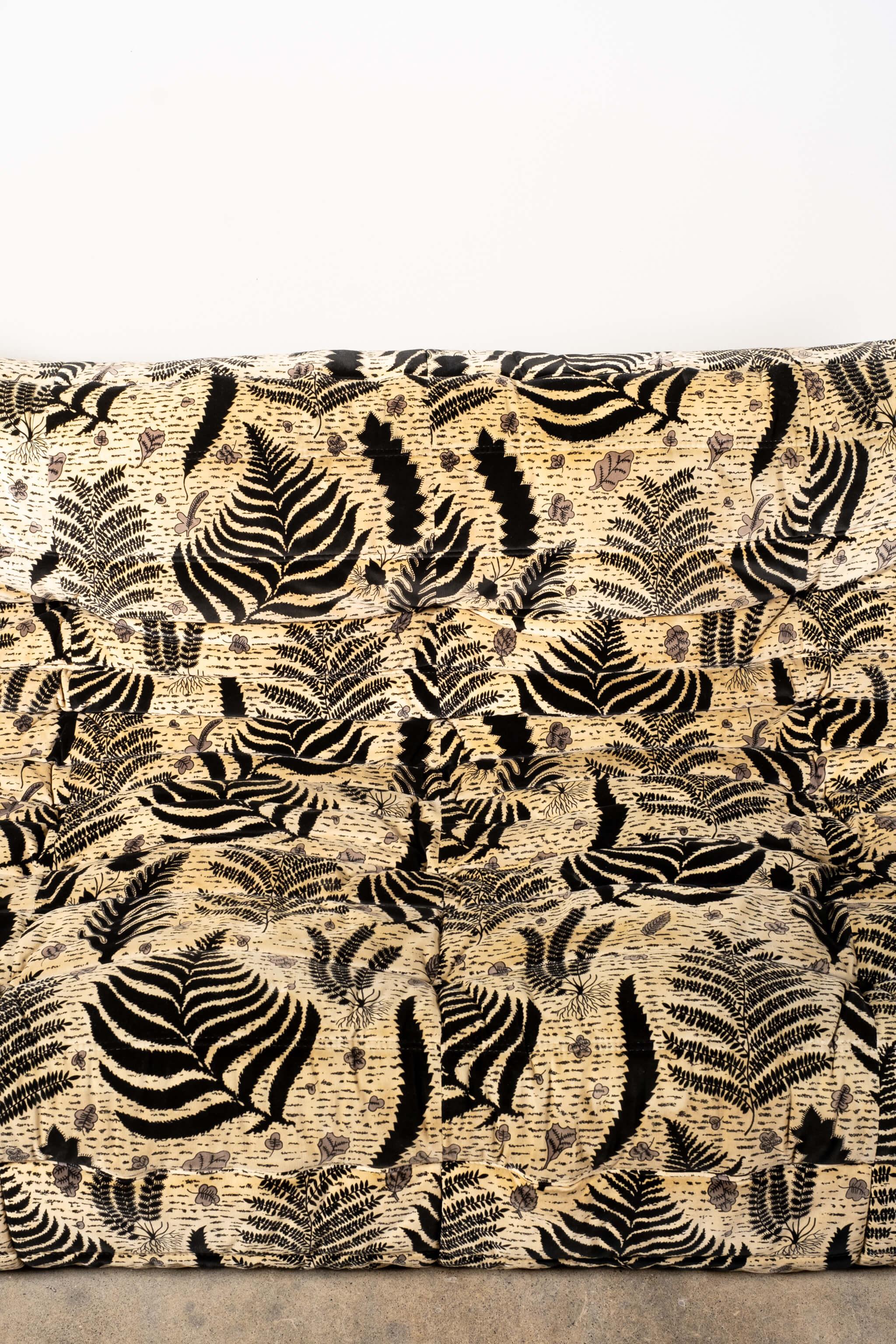 Togo 3-Seater in Original 1980s Fabric, Mint Condition by Michel Ducaroy For Sale 2