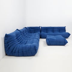 Canapé et repose-pieds modulaires bleu Togo de Michel Ducaroy pour Ligne Roset, lot de 5