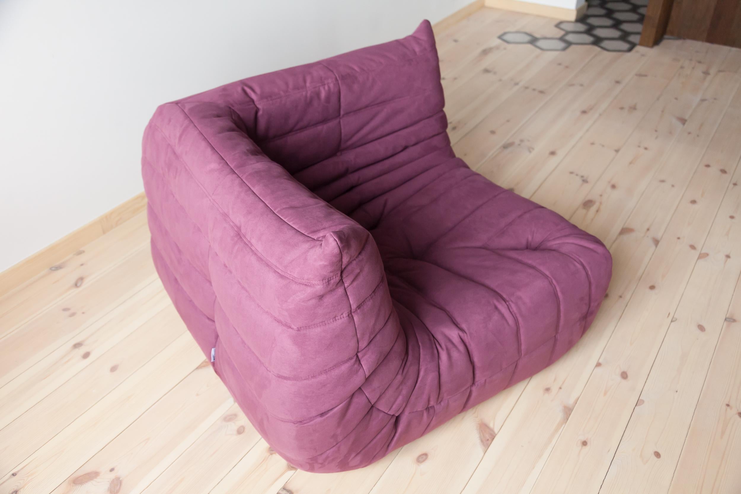 Eckschrank Togo aus Aubergine- Microfibre von Michel Ducaroy von Ligne Roset im Angebot 3