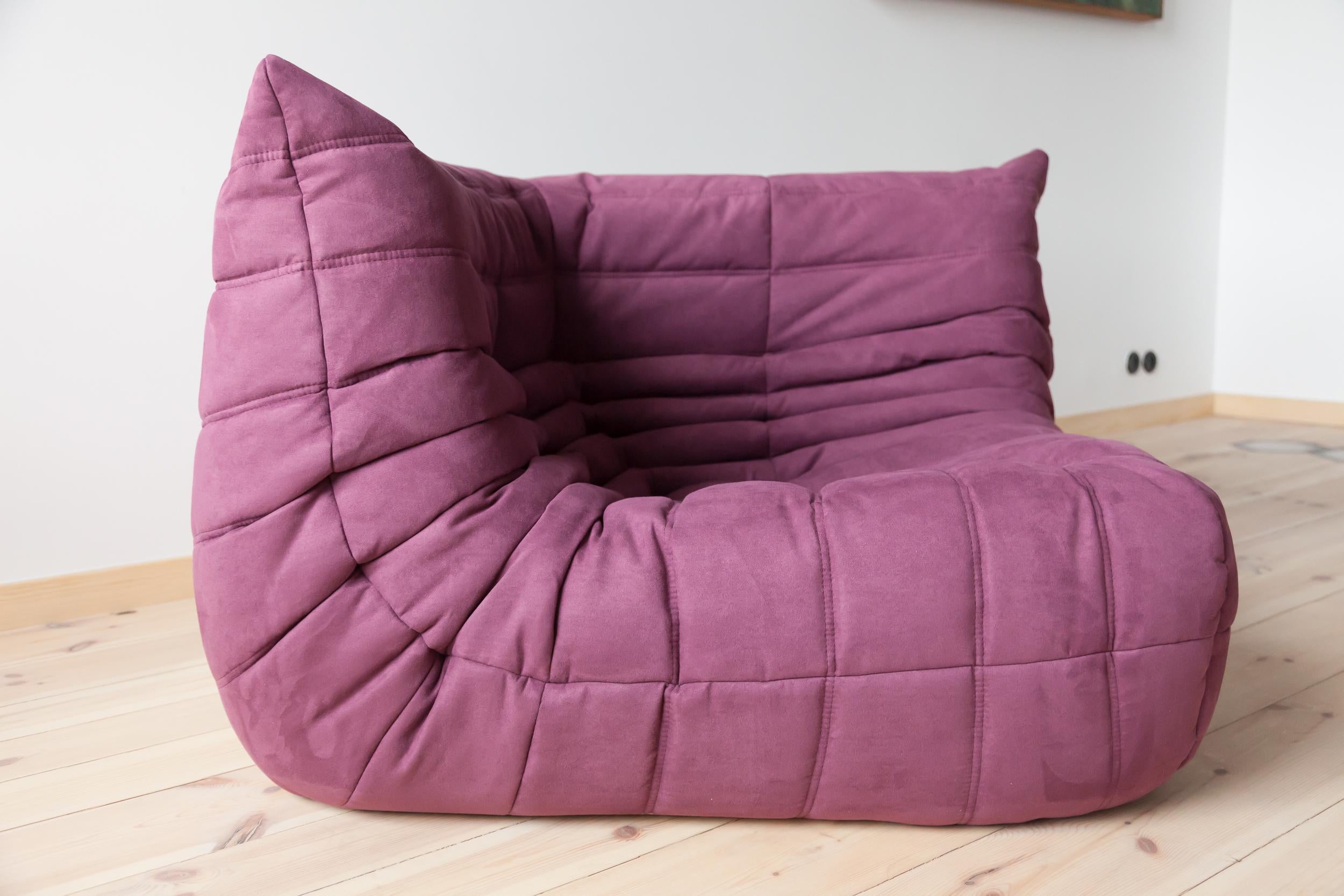 Eckschrank Togo aus Aubergine- Microfibre von Michel Ducaroy von Ligne Roset im Angebot 4