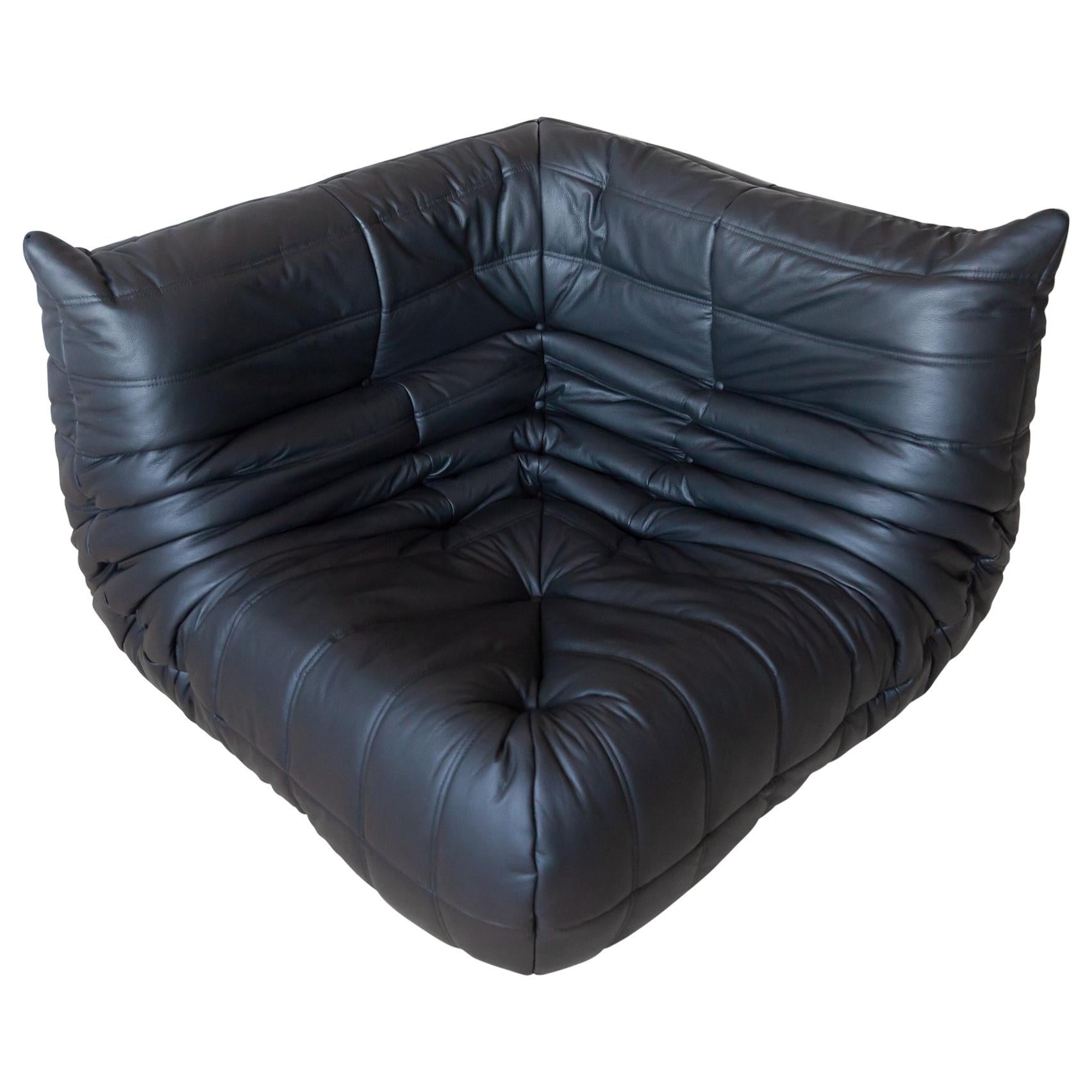 Togo Corner Couch in Black Leather by Michel Ducaroy by Ligne Roset For Sale