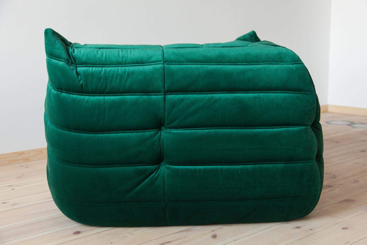 Togo Corner Couch in Bottle Green Velvet by Michel Ducaroy by Ligne Roset For Sale 2