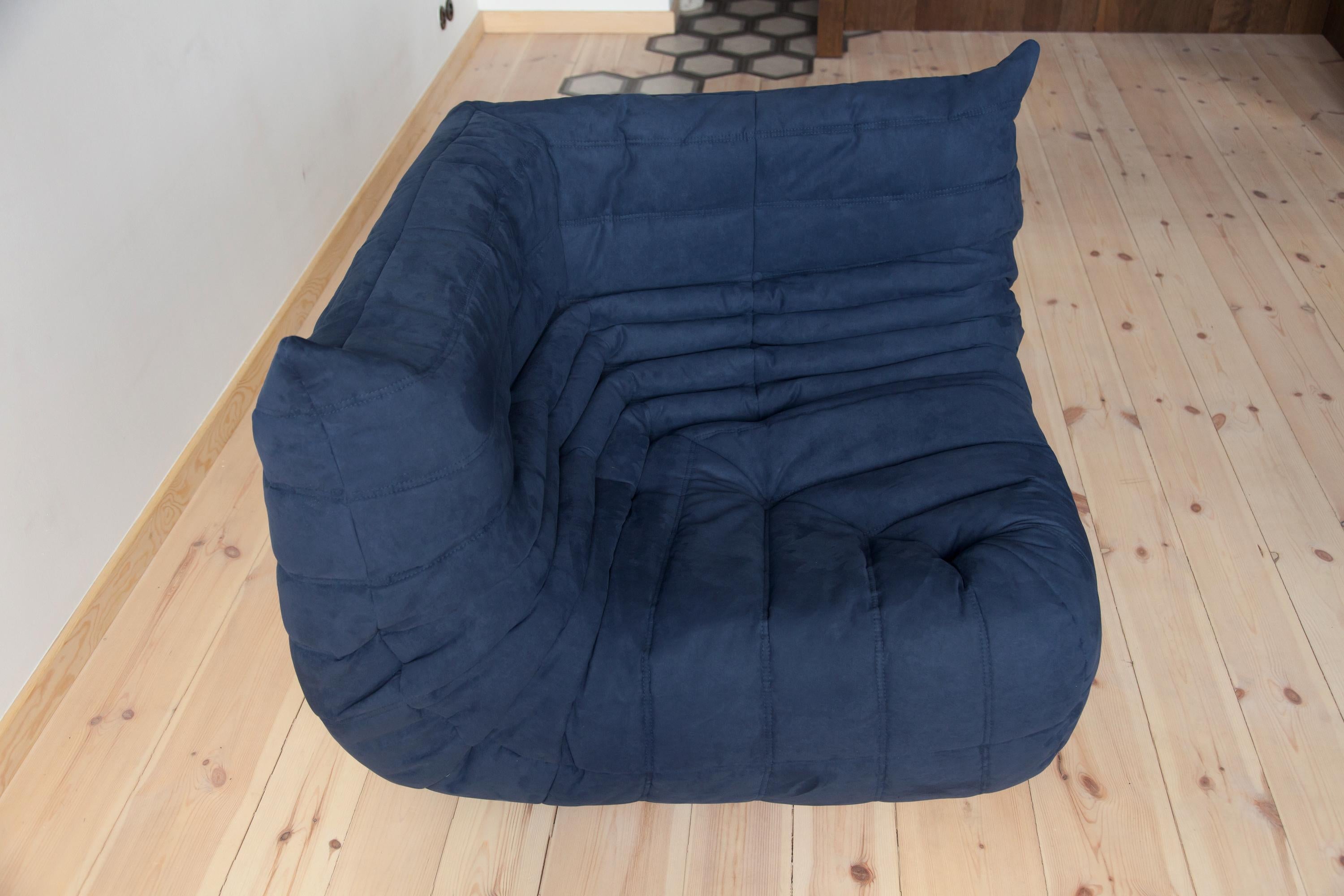 Togo Corner Couch in Dark Blue Microfibre by Michel Ducaroy by Ligne Roset For Sale 3