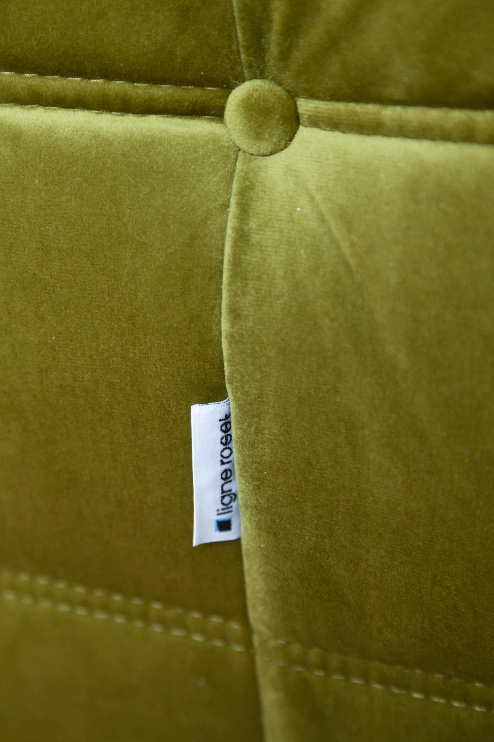 Togo Corner Couch in Green Velvet by Michel Ducaroy for Ligne Roset For Sale 6