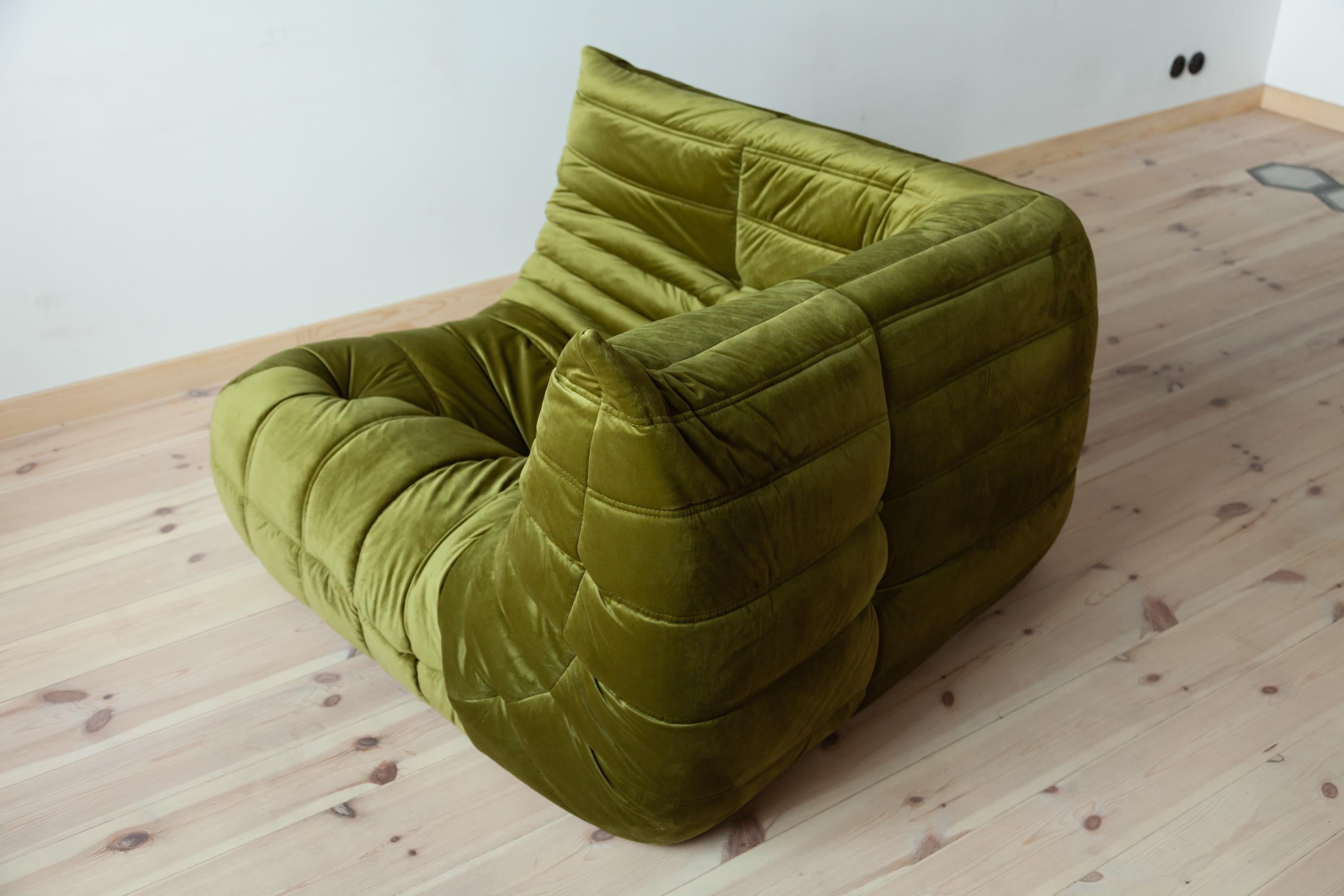 Mid-Century Modern Togo Corner Couch in Green Velvet by Michel Ducaroy for Ligne Roset For Sale