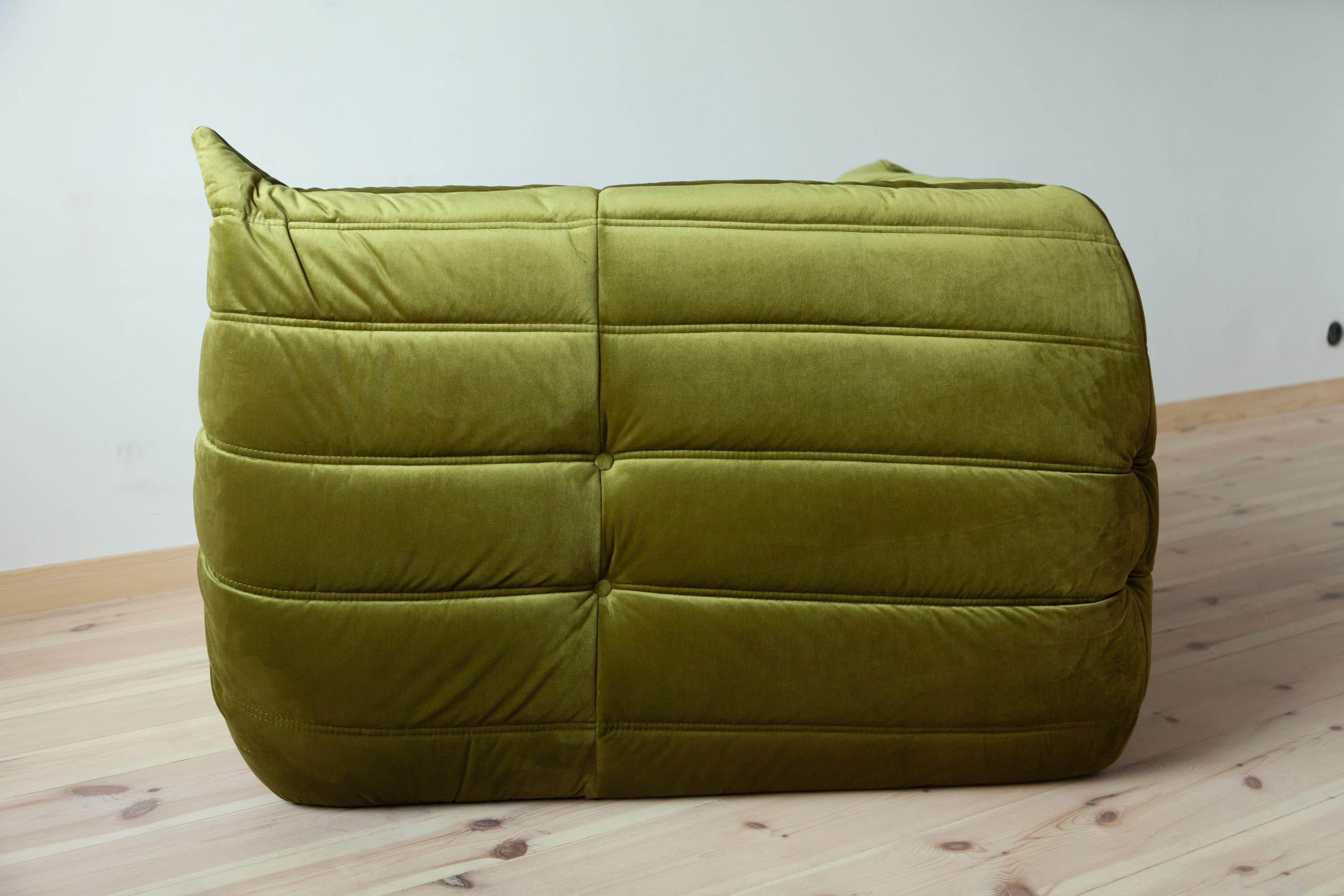 French Togo Corner Couch in Green Velvet by Michel Ducaroy for Ligne Roset For Sale