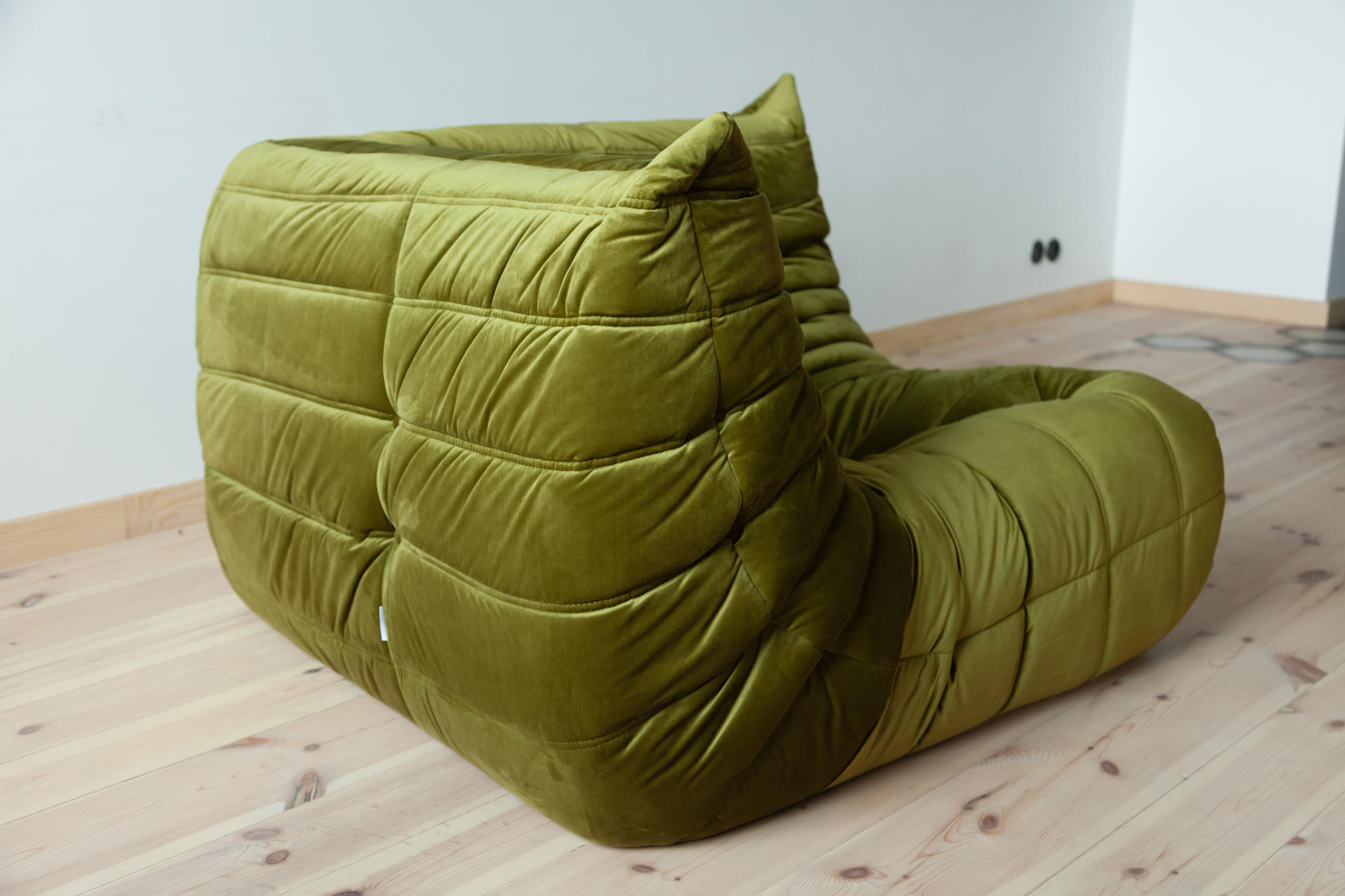 Togo Corner Couch in Green Velvet by Michel Ducaroy for Ligne Roset For Sale 1