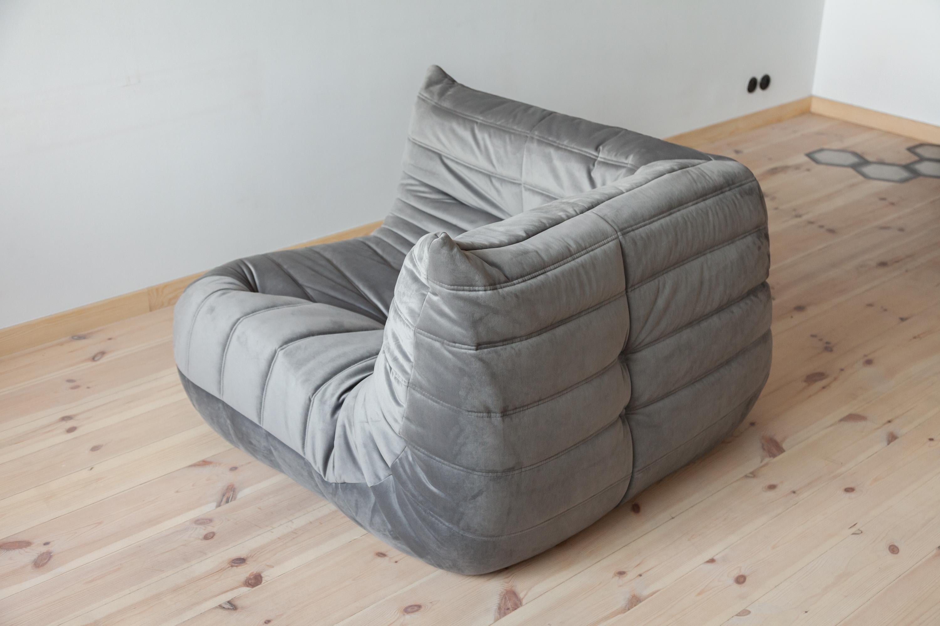 Mid-Century Modern Togo Corner Couch in Grey Velvet by Michel Ducaroy for Ligne Roset For Sale