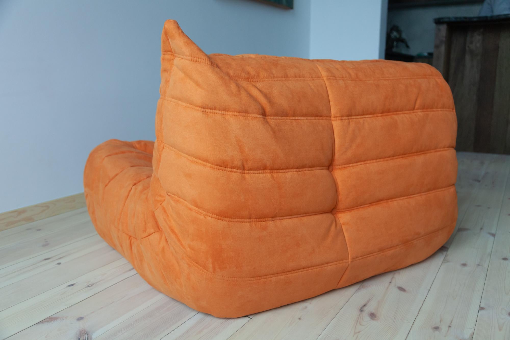Mid-Century Modern Togo Corner Couch in Orange Microfibre by Michel Ducaroy by Ligne Roset For Sale