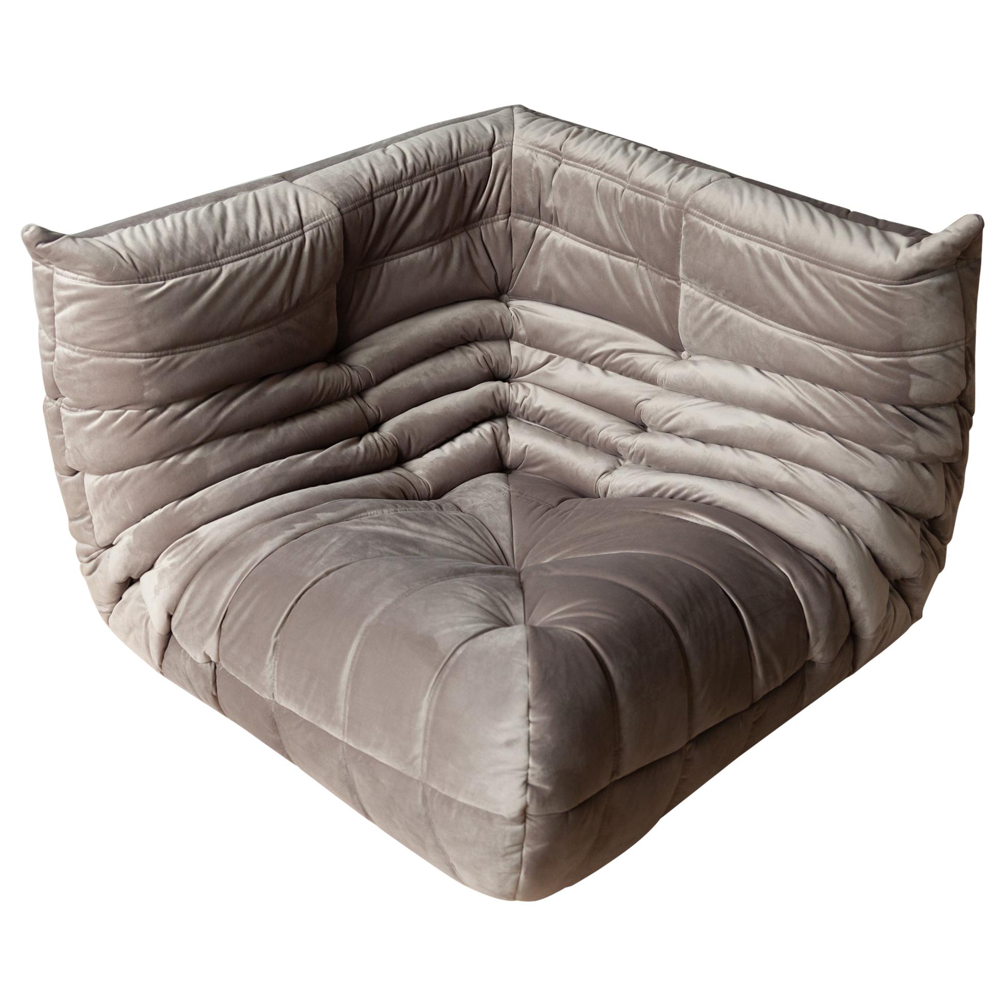 Togo Corner Couch in Pink-Grey Velvet by Michel Ducaroy for Ligne Roset For Sale