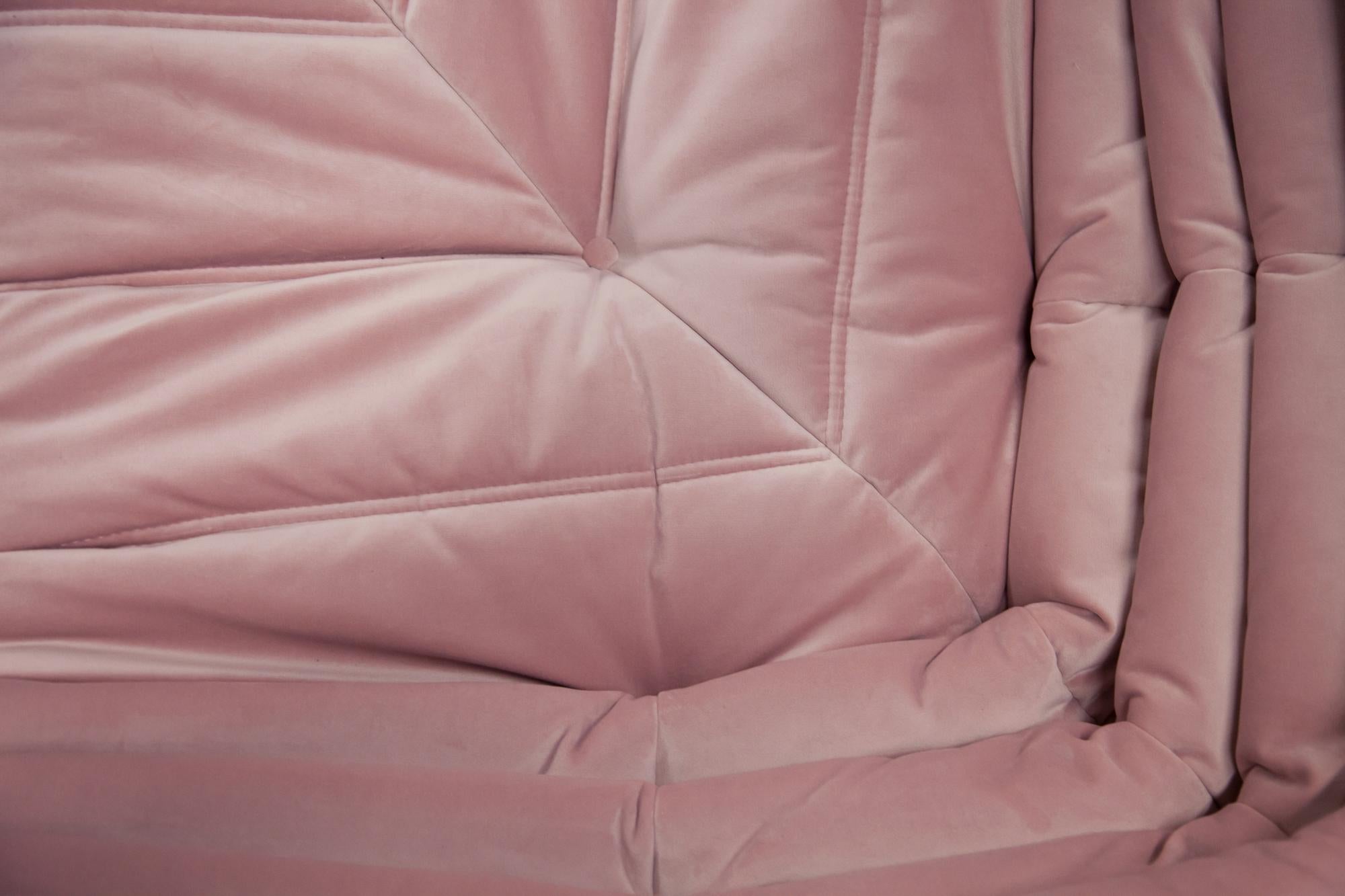 Togo Corner Couch in Pink Velvet by Michel Ducaroy for Ligne Roset For Sale 2