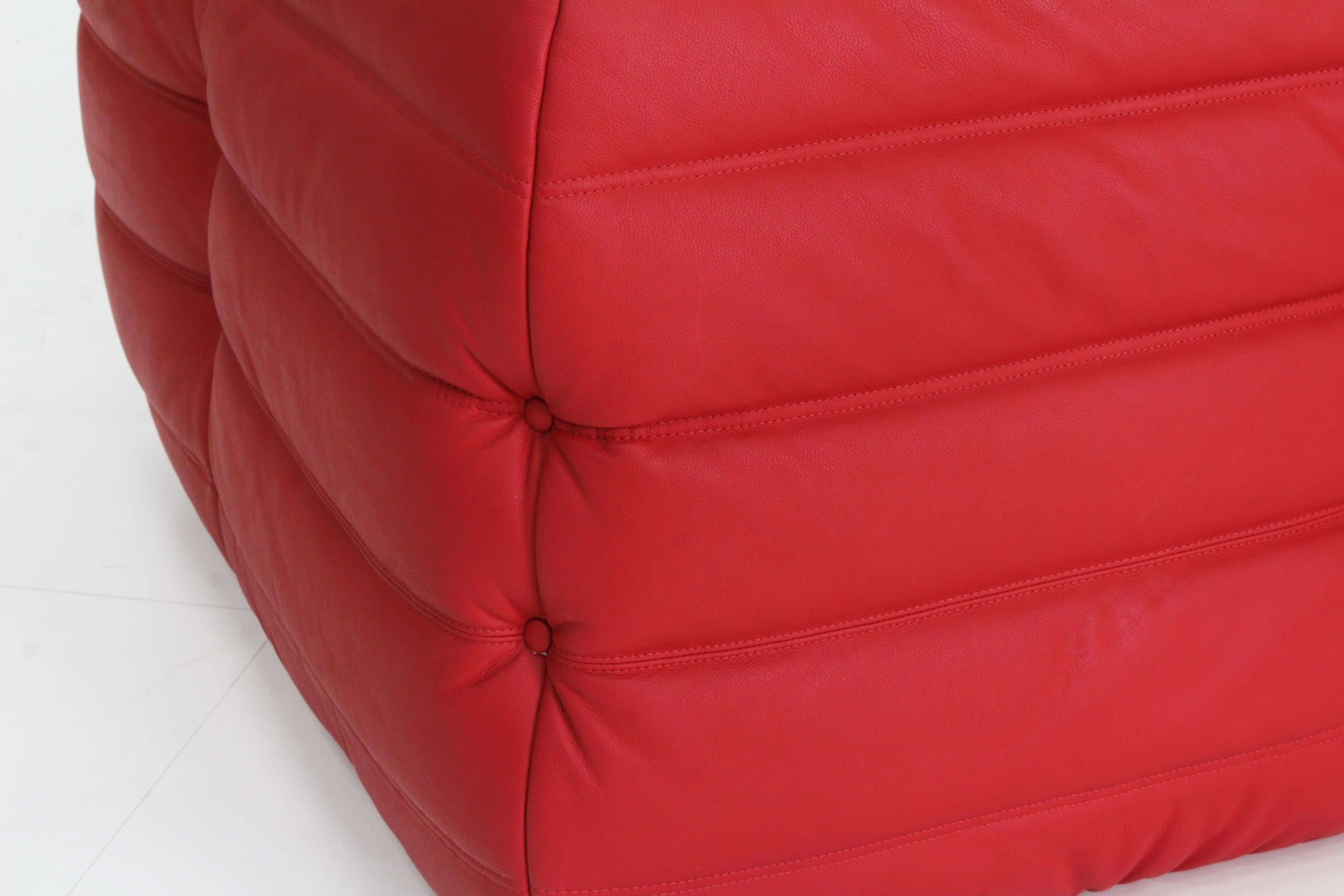 Late 20th Century Togo corner in red Leather by Michel Ducaroy for Ligne Roset