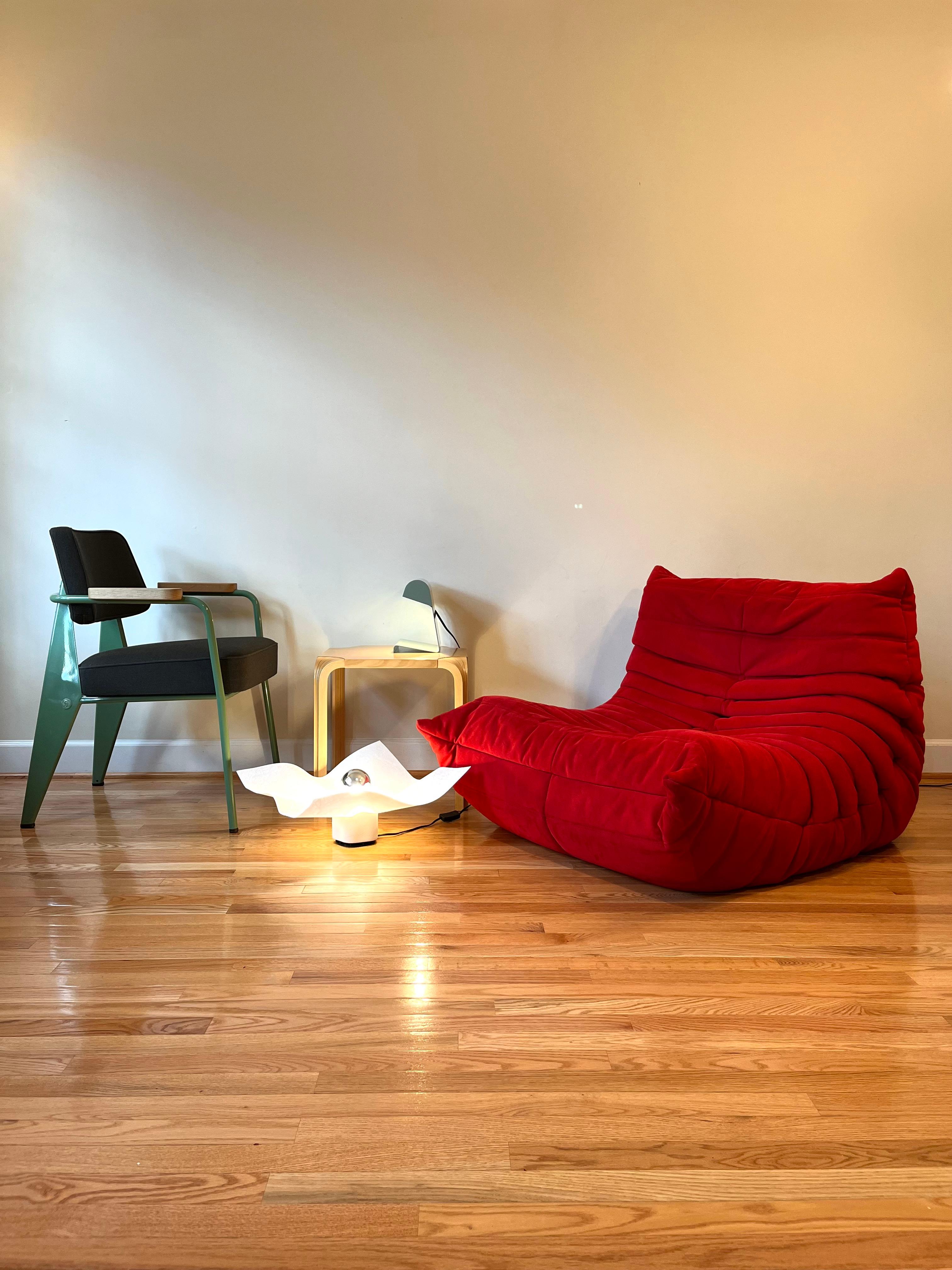 Togo Fireside Chair by Michel Ducaroy for Ligne Roset (Like New) For Sale 3